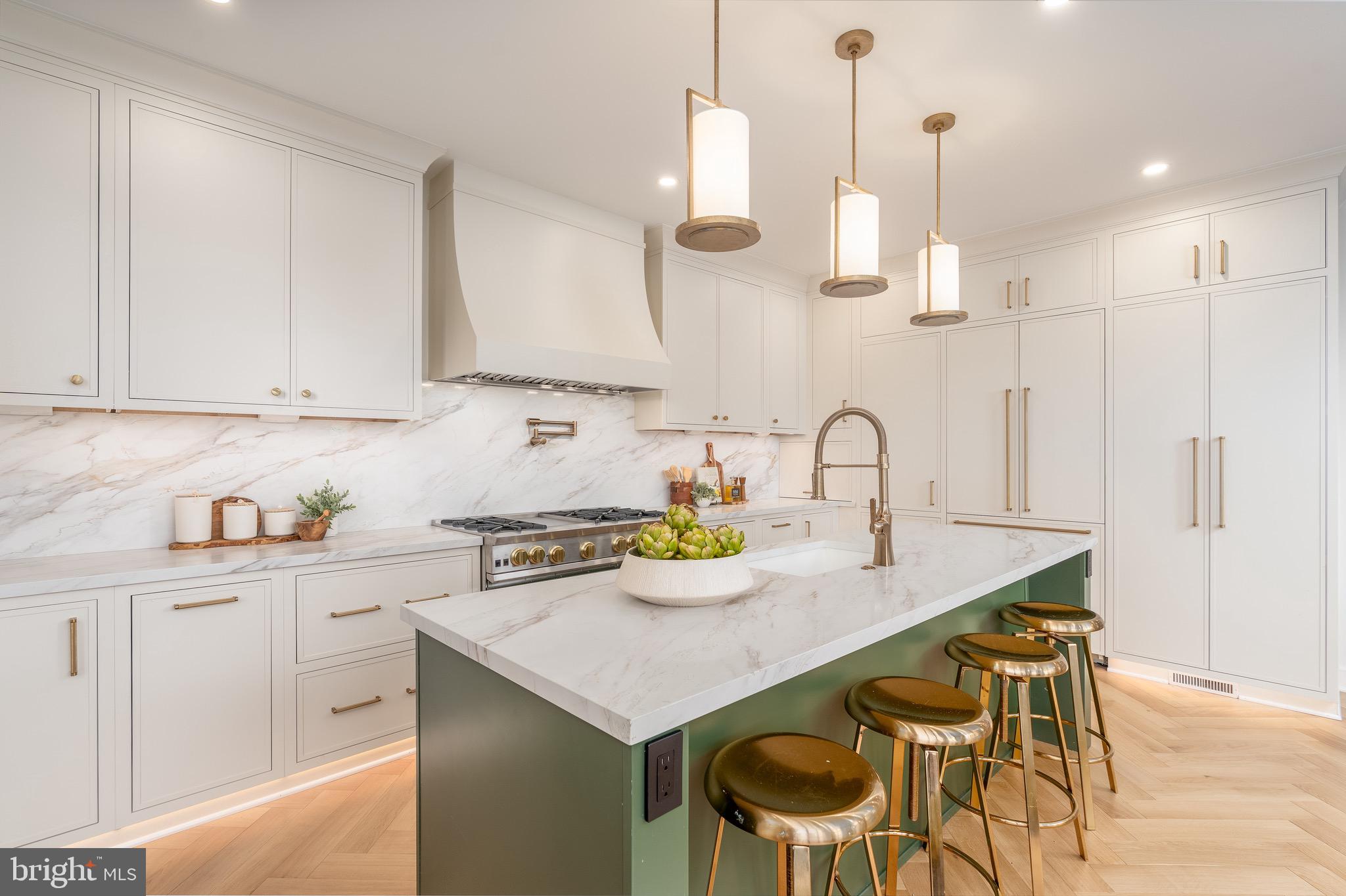 OBSERVATORY CIRCLE - Residential