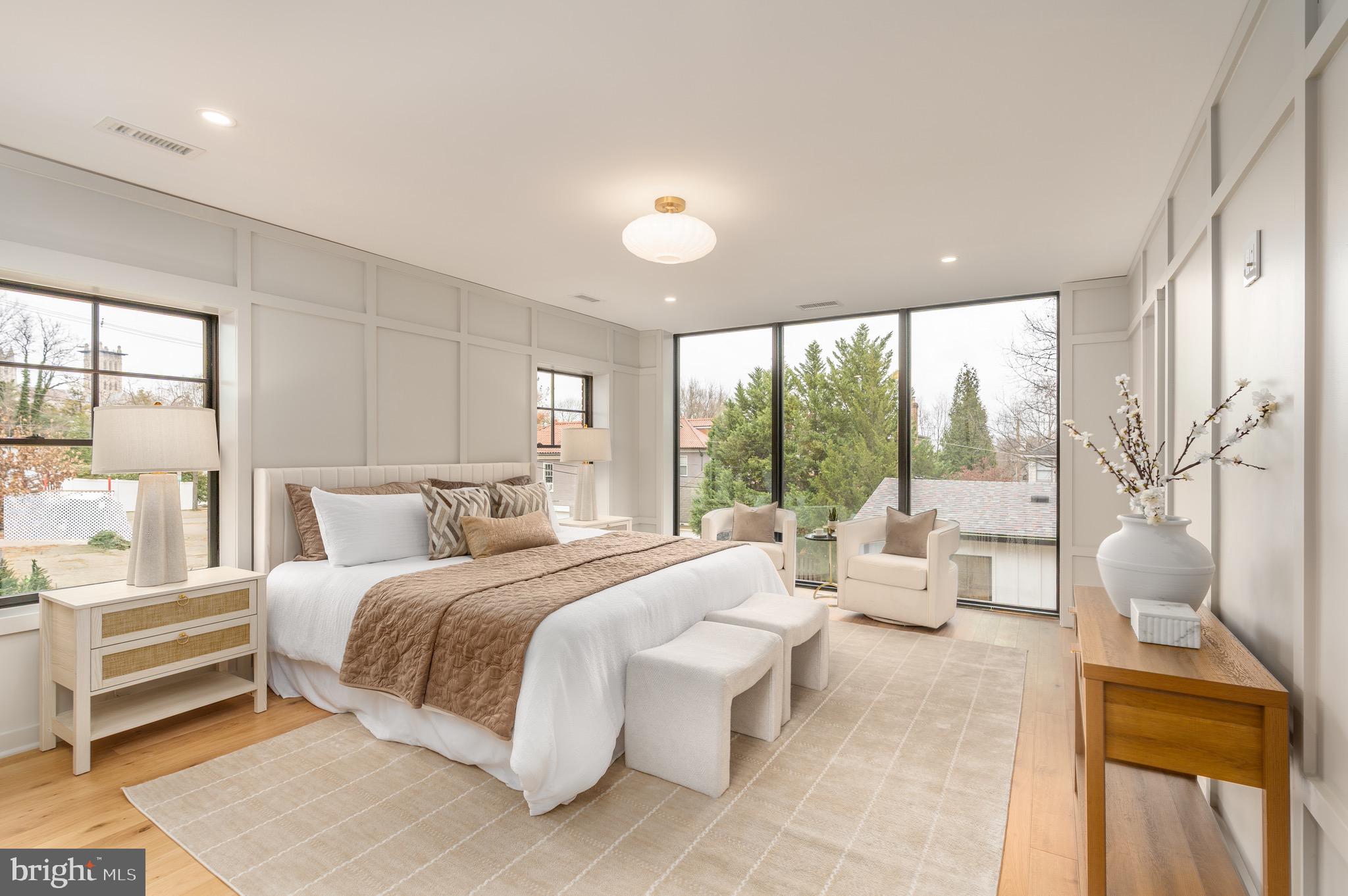 OBSERVATORY CIRCLE - Residential