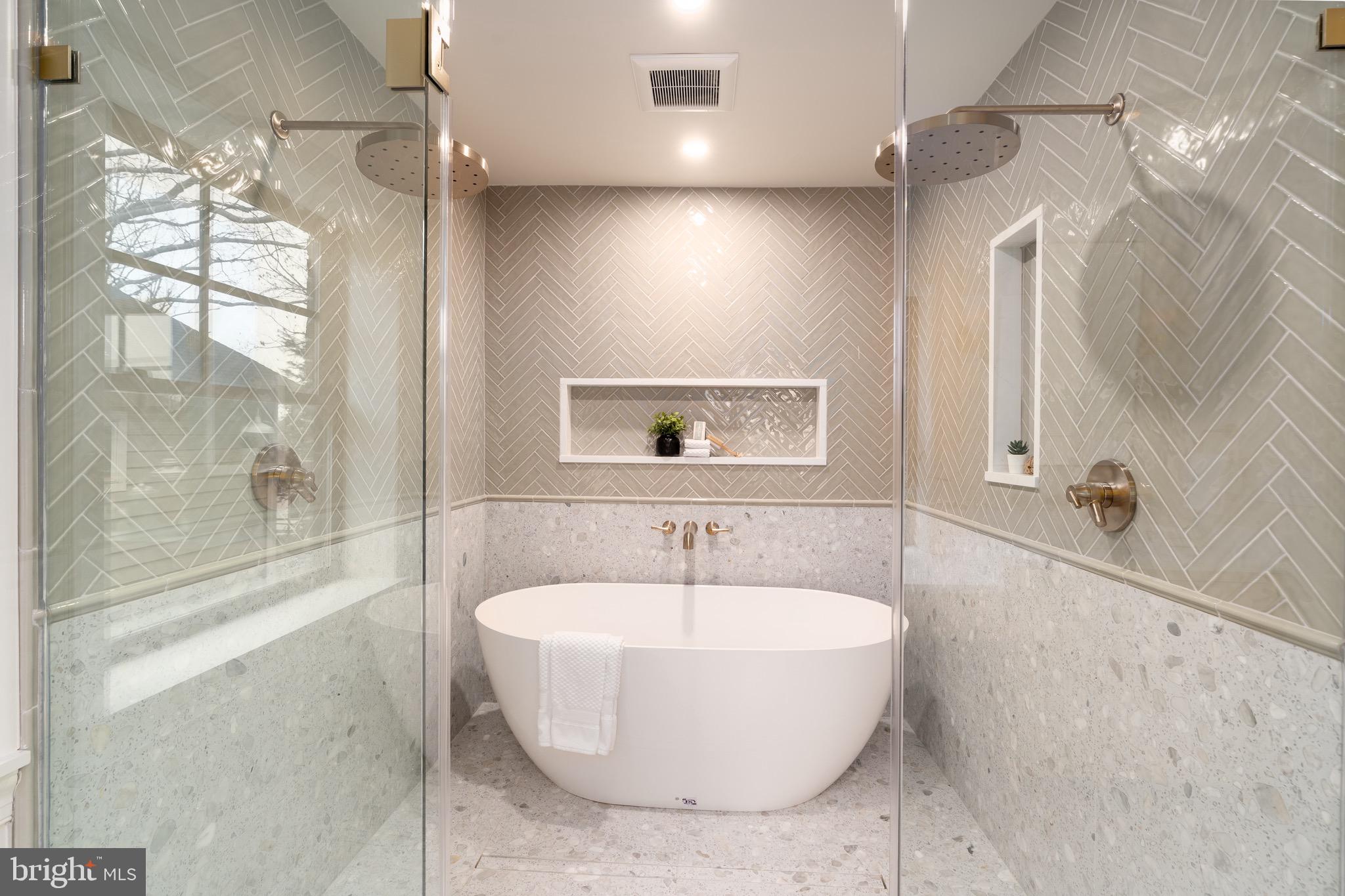 OBSERVATORY CIRCLE - Residential