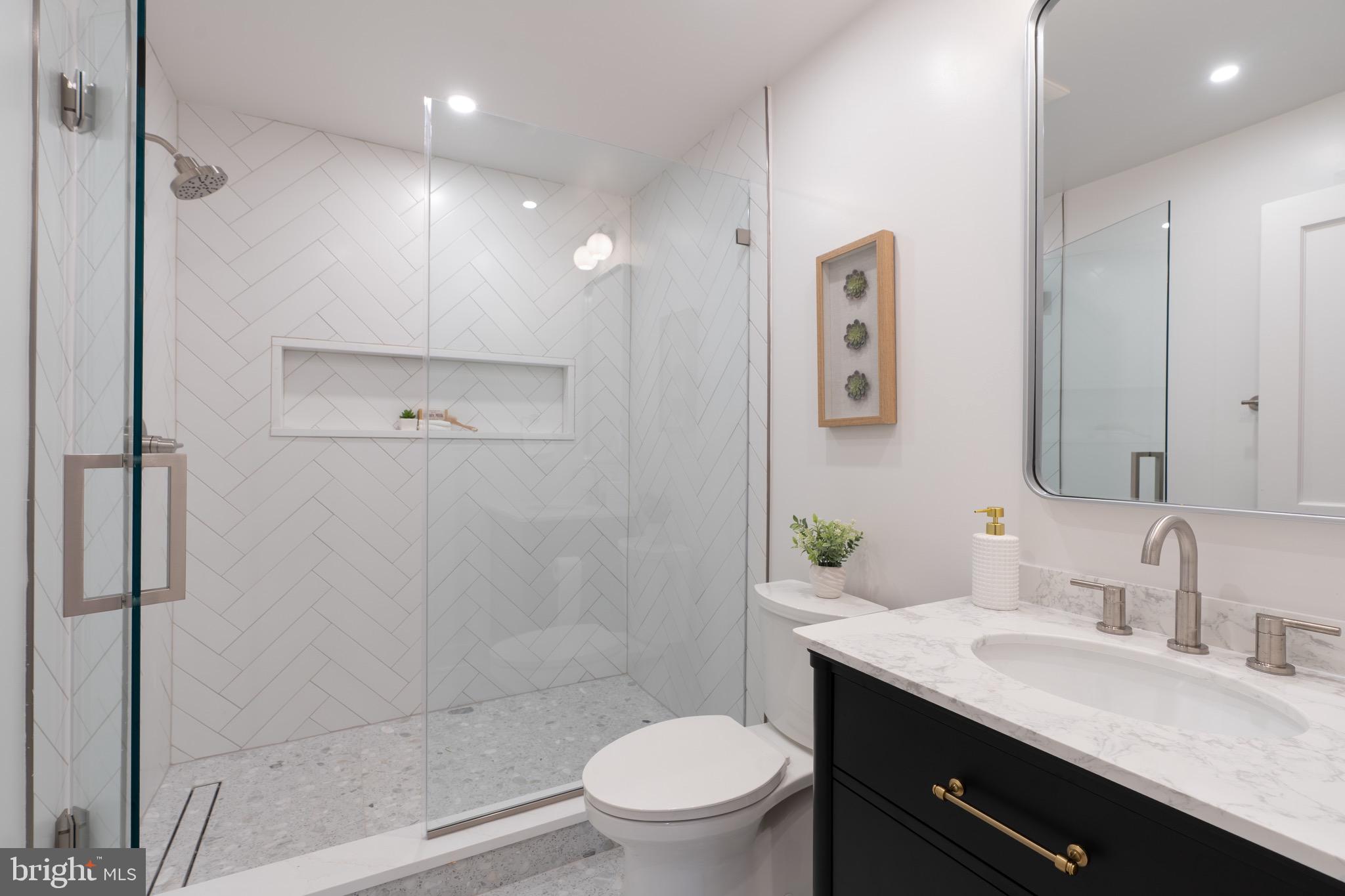 OBSERVATORY CIRCLE - Residential