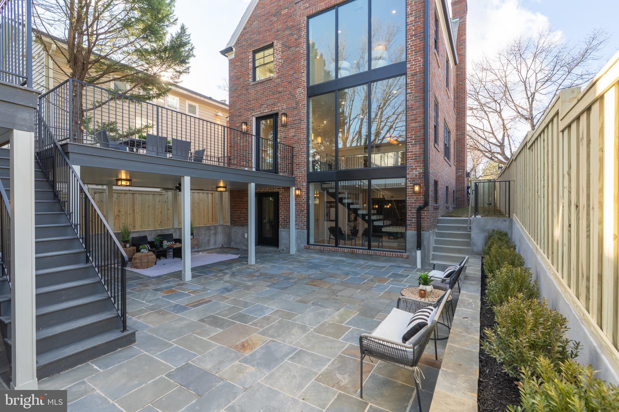 OBSERVATORY CIRCLE - Residential