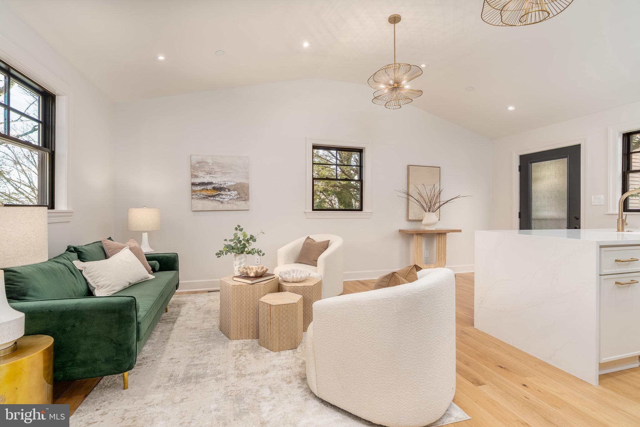 OBSERVATORY CIRCLE - Residential