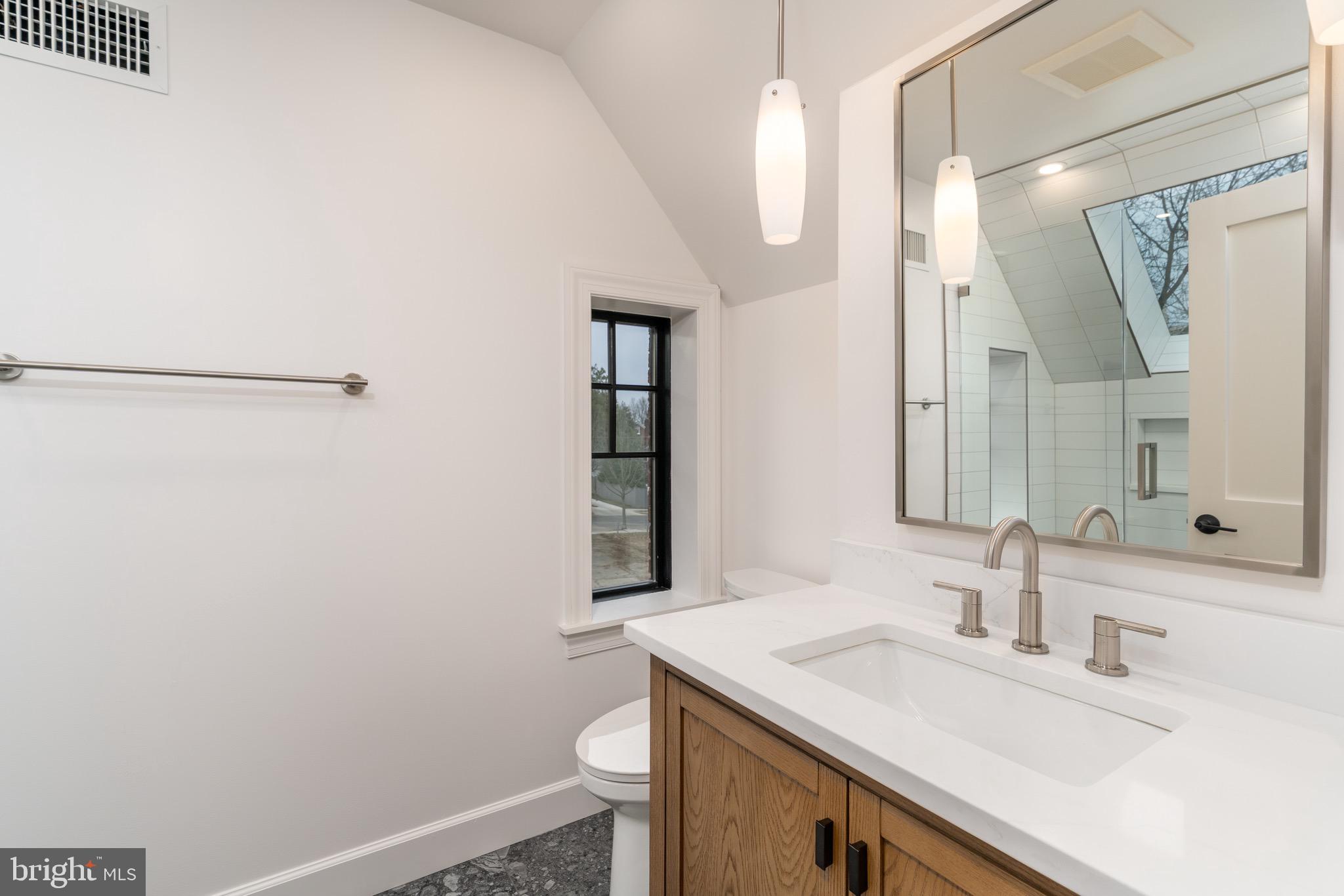 OBSERVATORY CIRCLE - Residential