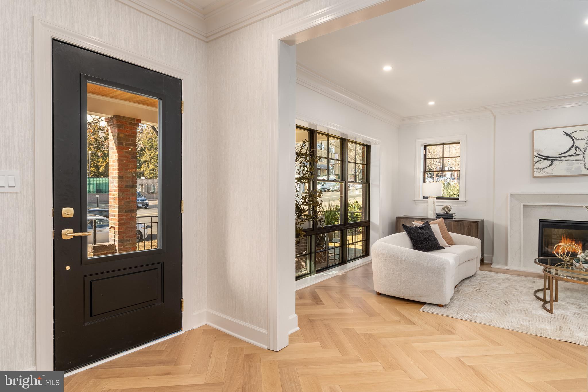 OBSERVATORY CIRCLE - Residential