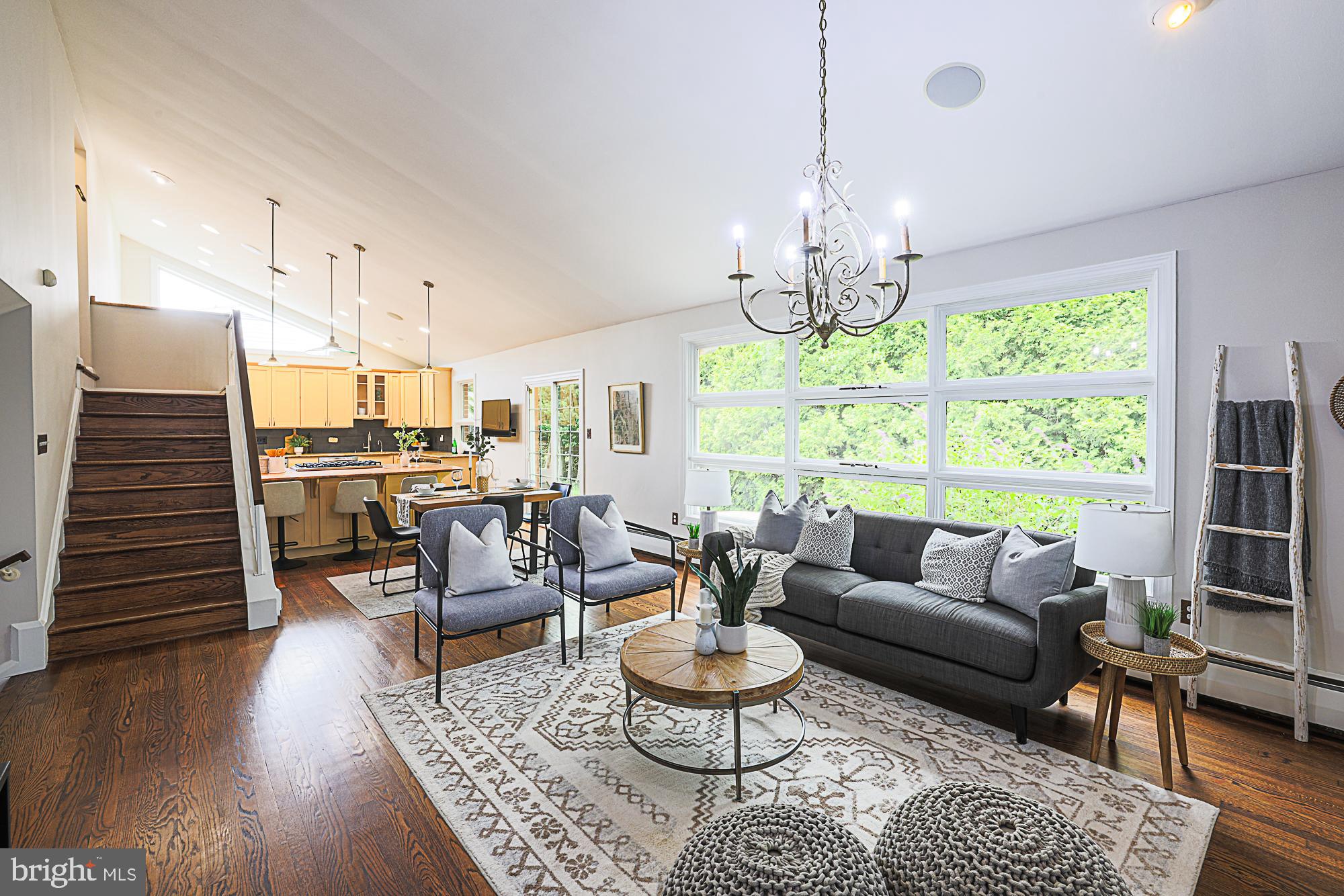 MEADOWOOD - Residential