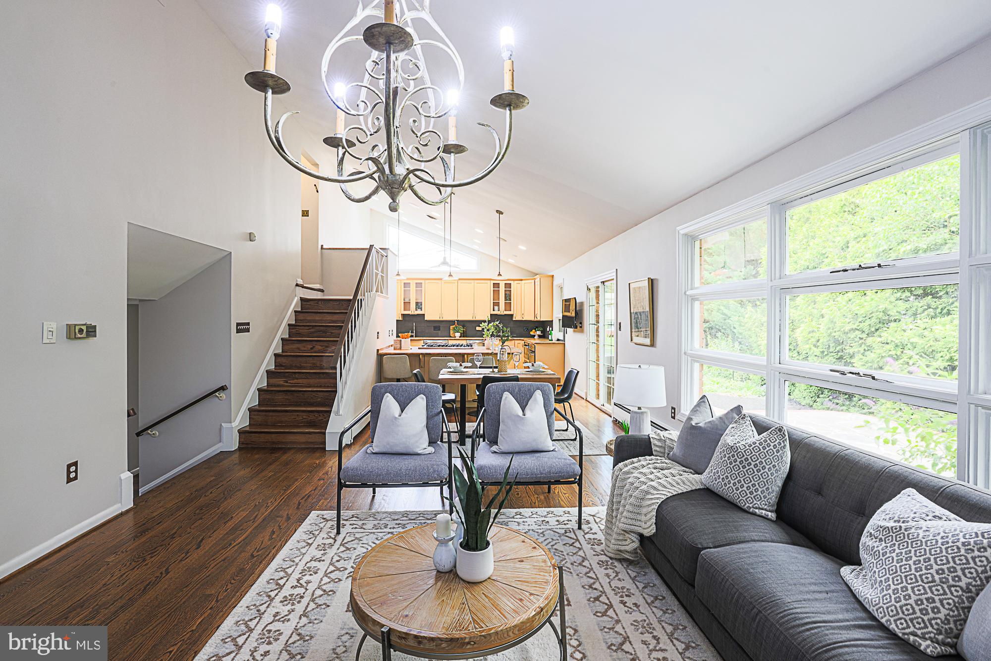 MEADOWOOD - Residential