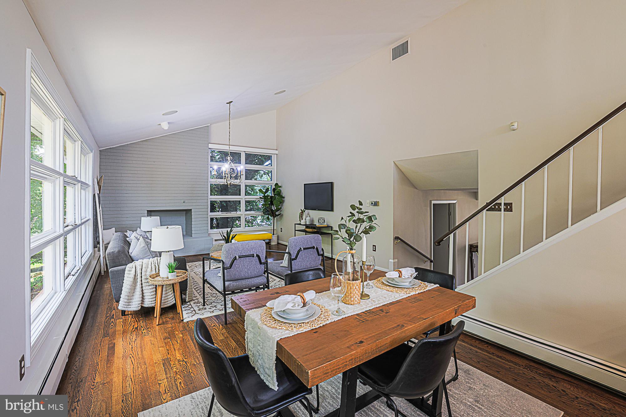 MEADOWOOD - Residential
