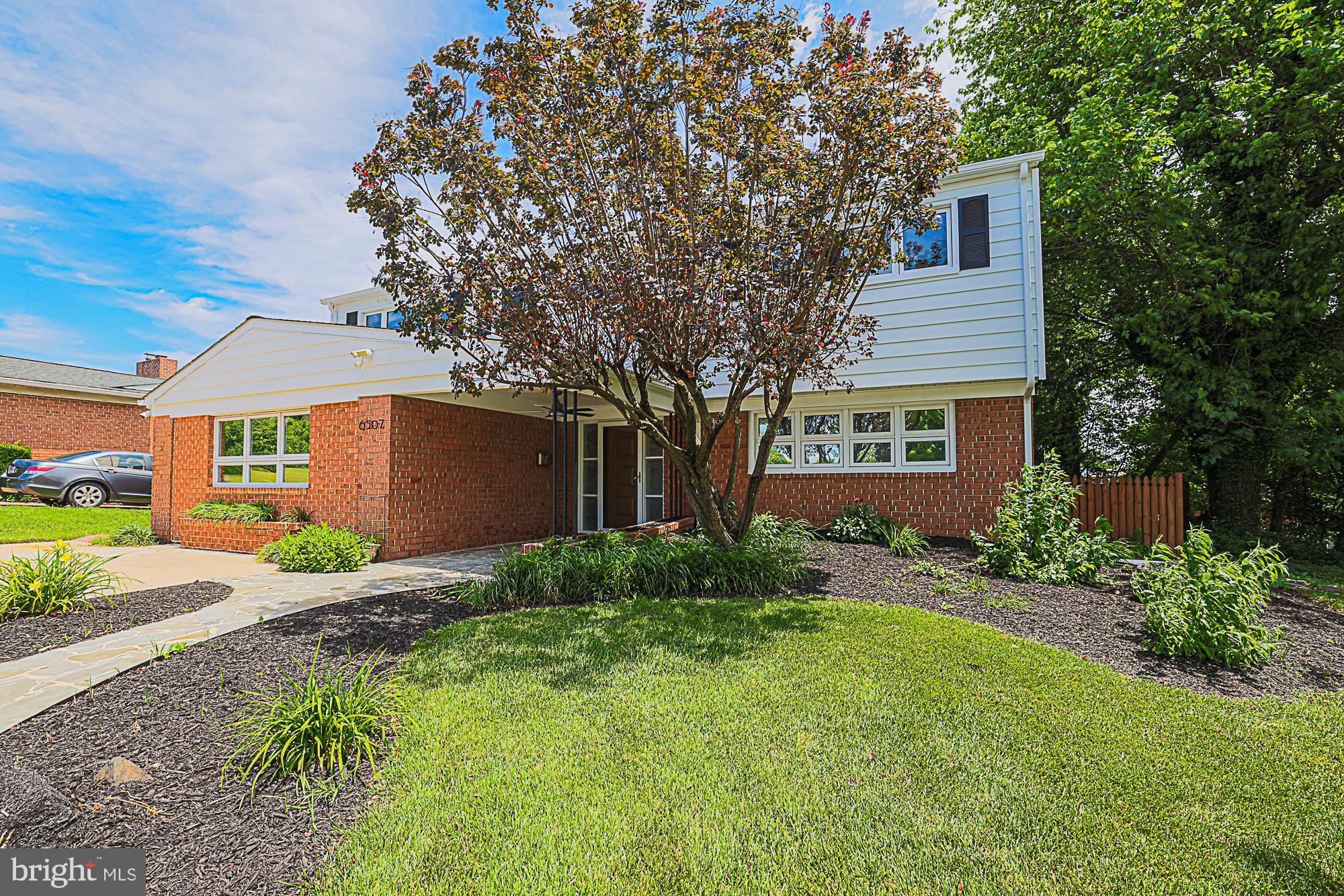 MEADOWOOD - Residential