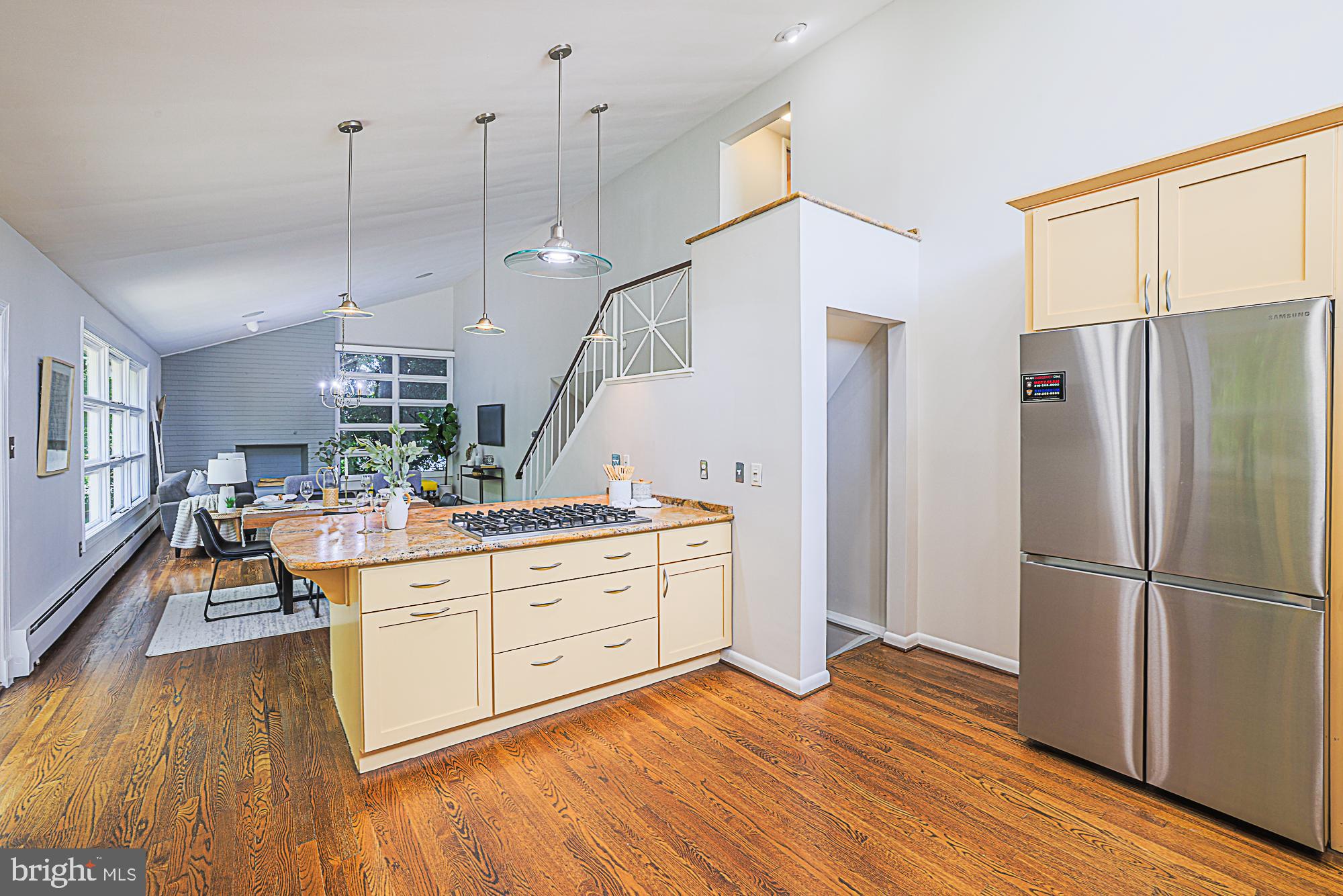 MEADOWOOD - Residential