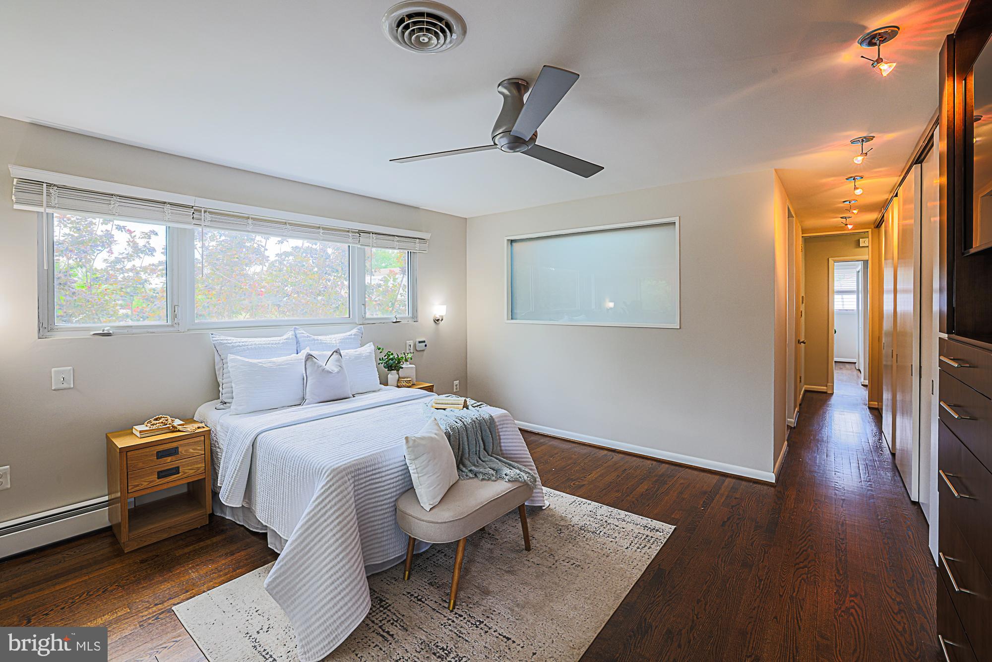 MEADOWOOD - Residential