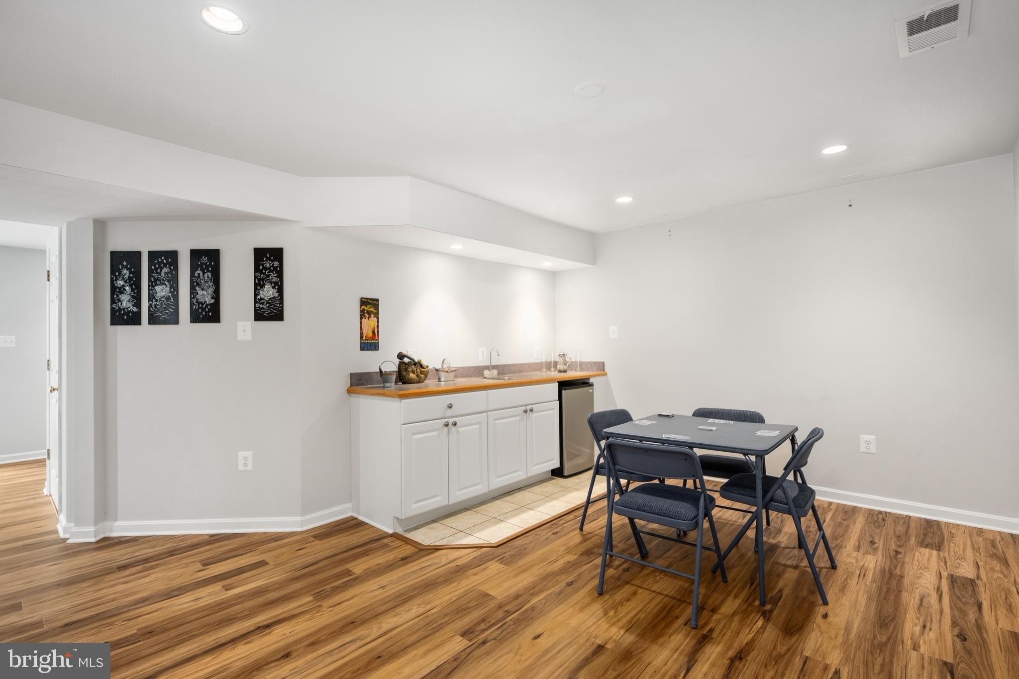 QUEENS GUARD - Residential