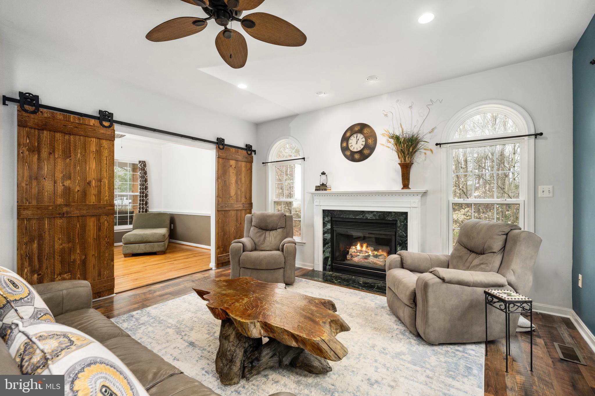 QUEENS GUARD - Residential