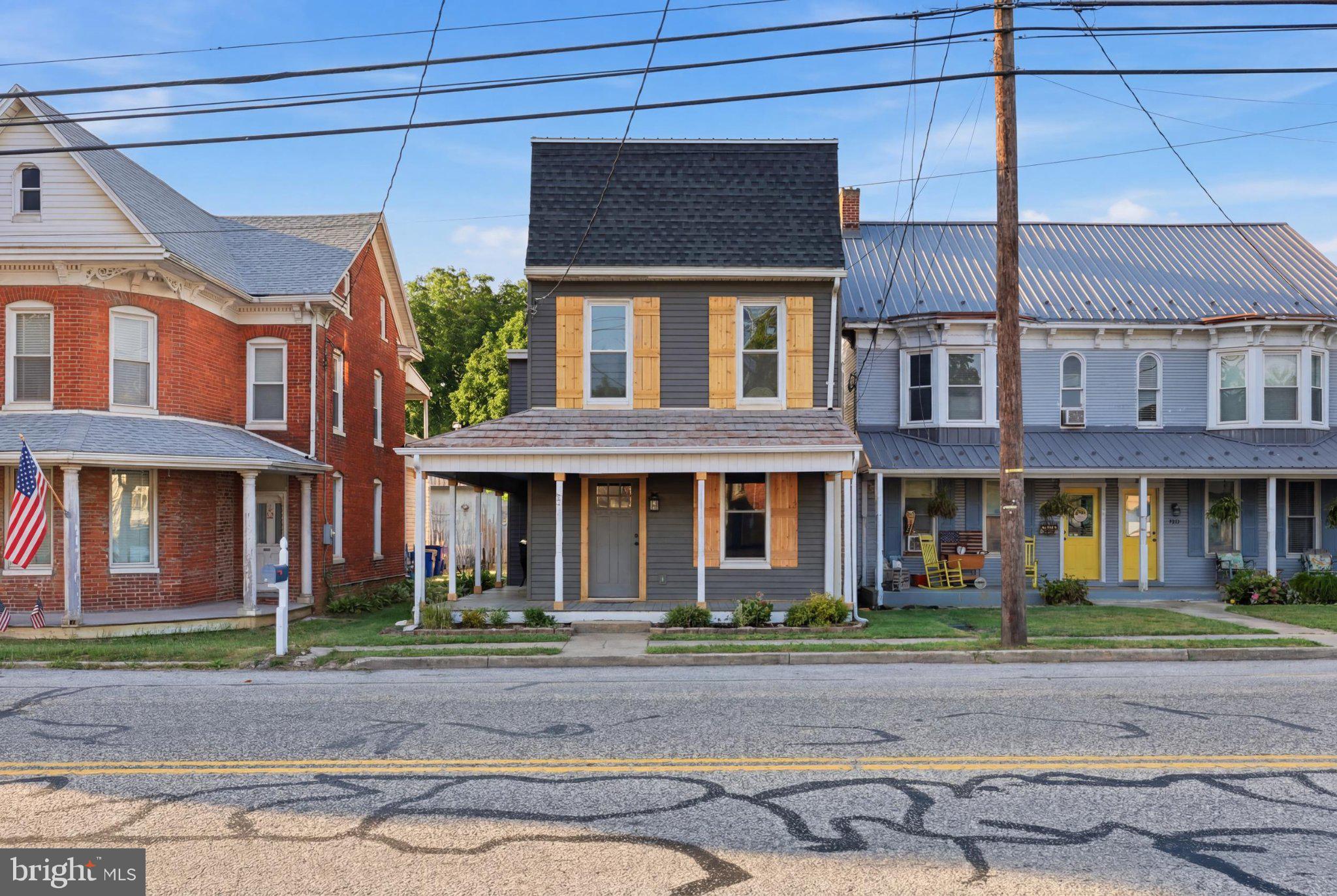 LINCOLN HIGHWAY - Residential