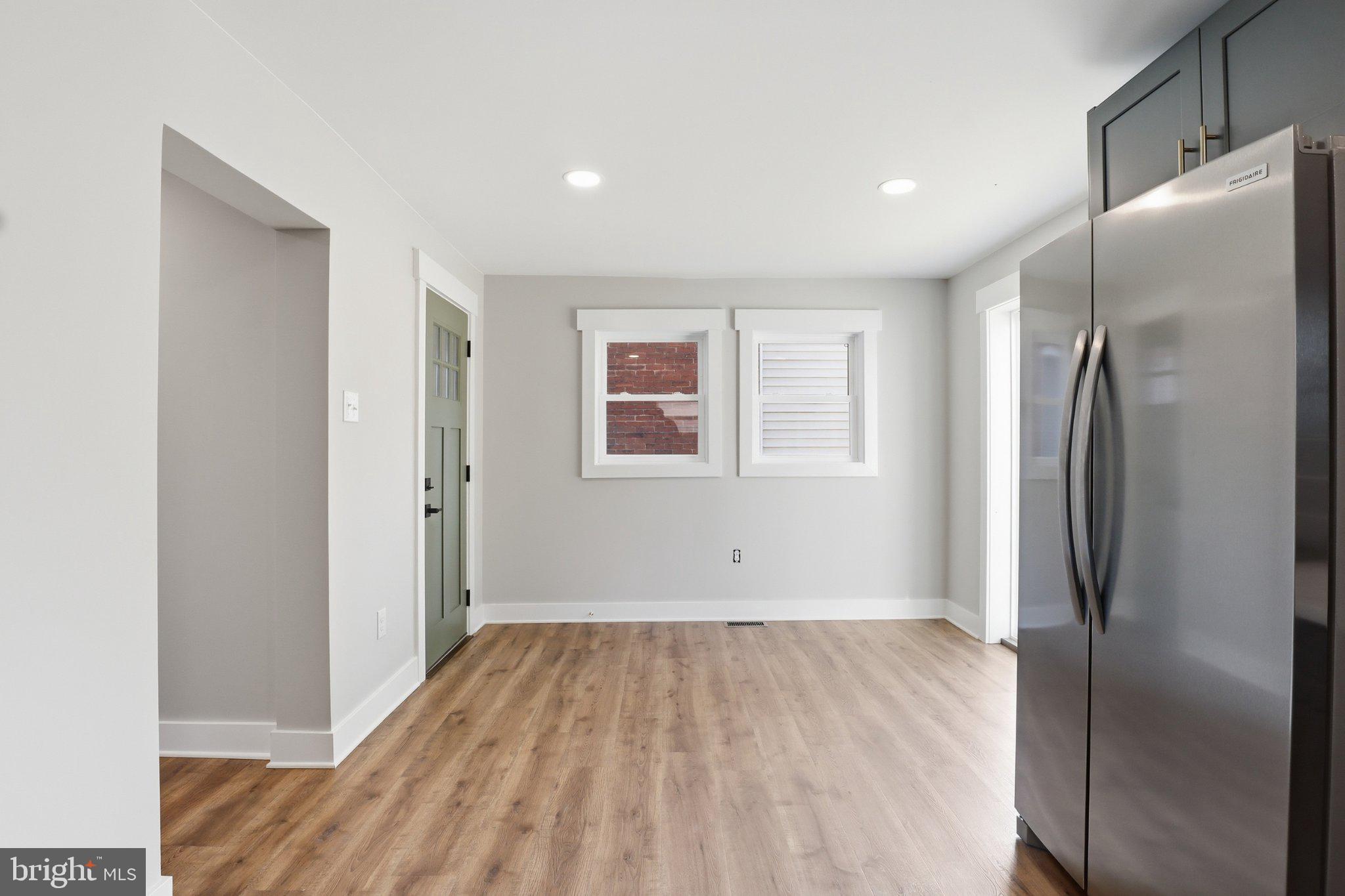 LINCOLN HIGHWAY - Residential