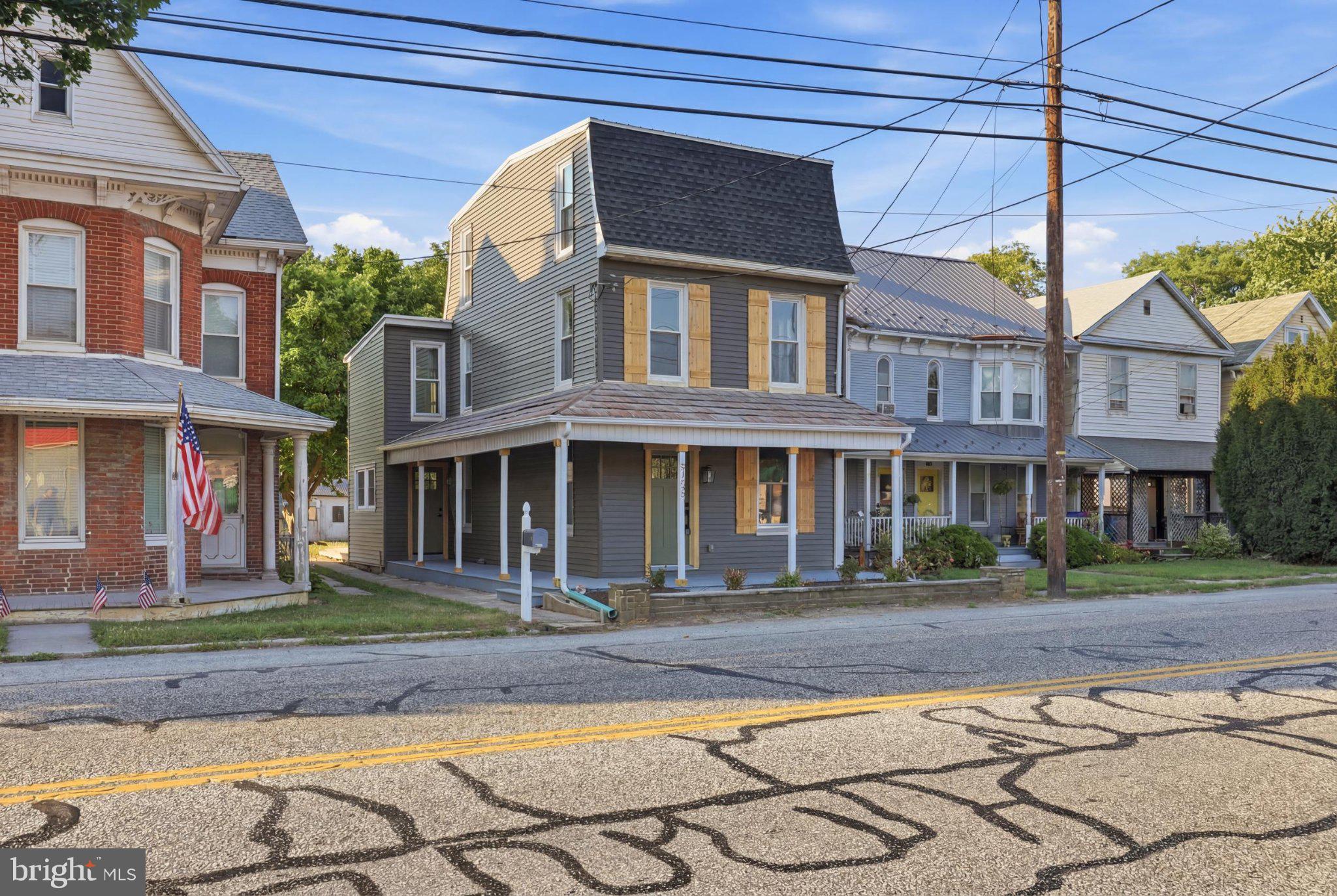 LINCOLN HIGHWAY - Residential