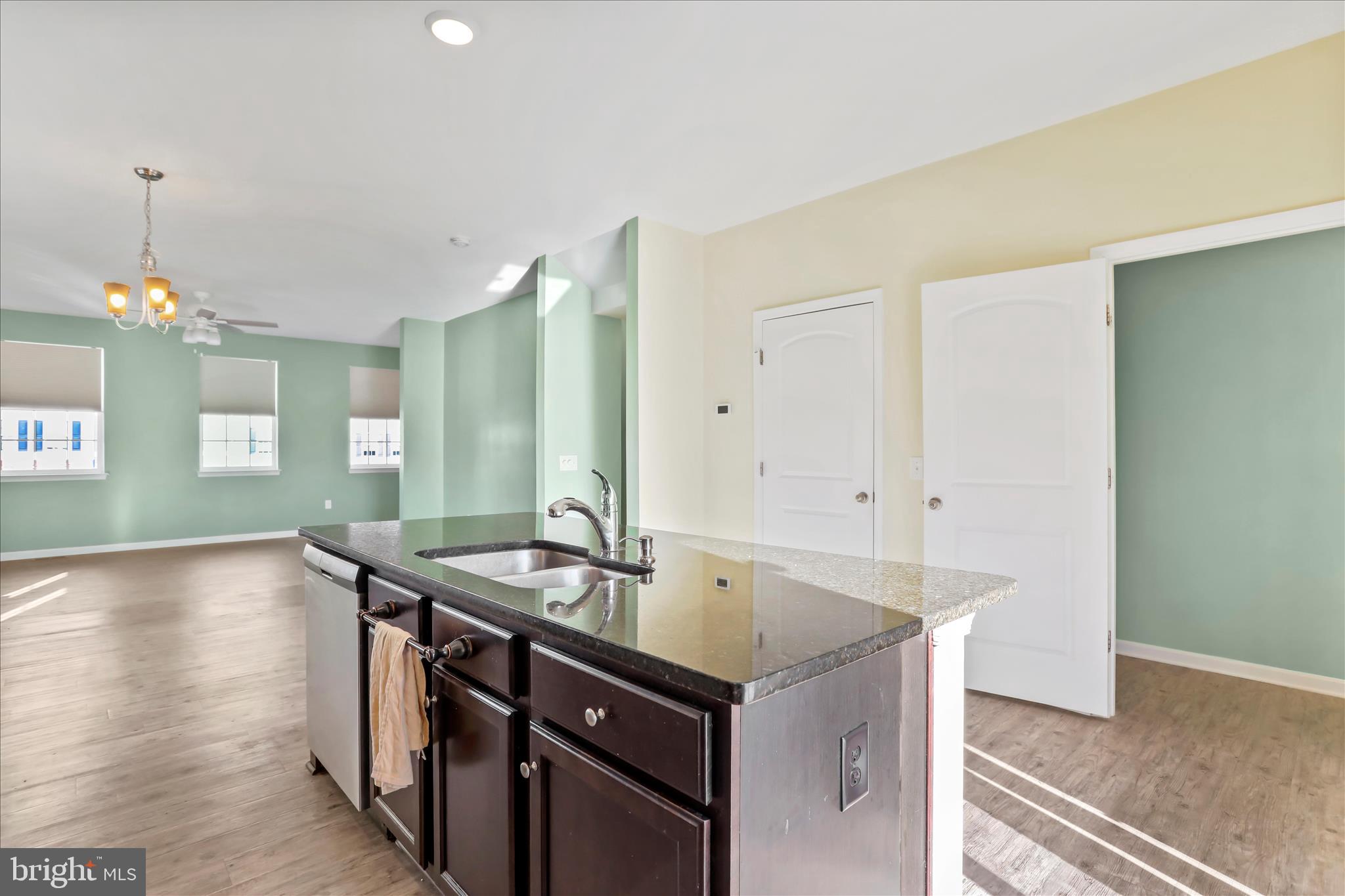 BERKELEY RIDGE - Residential
