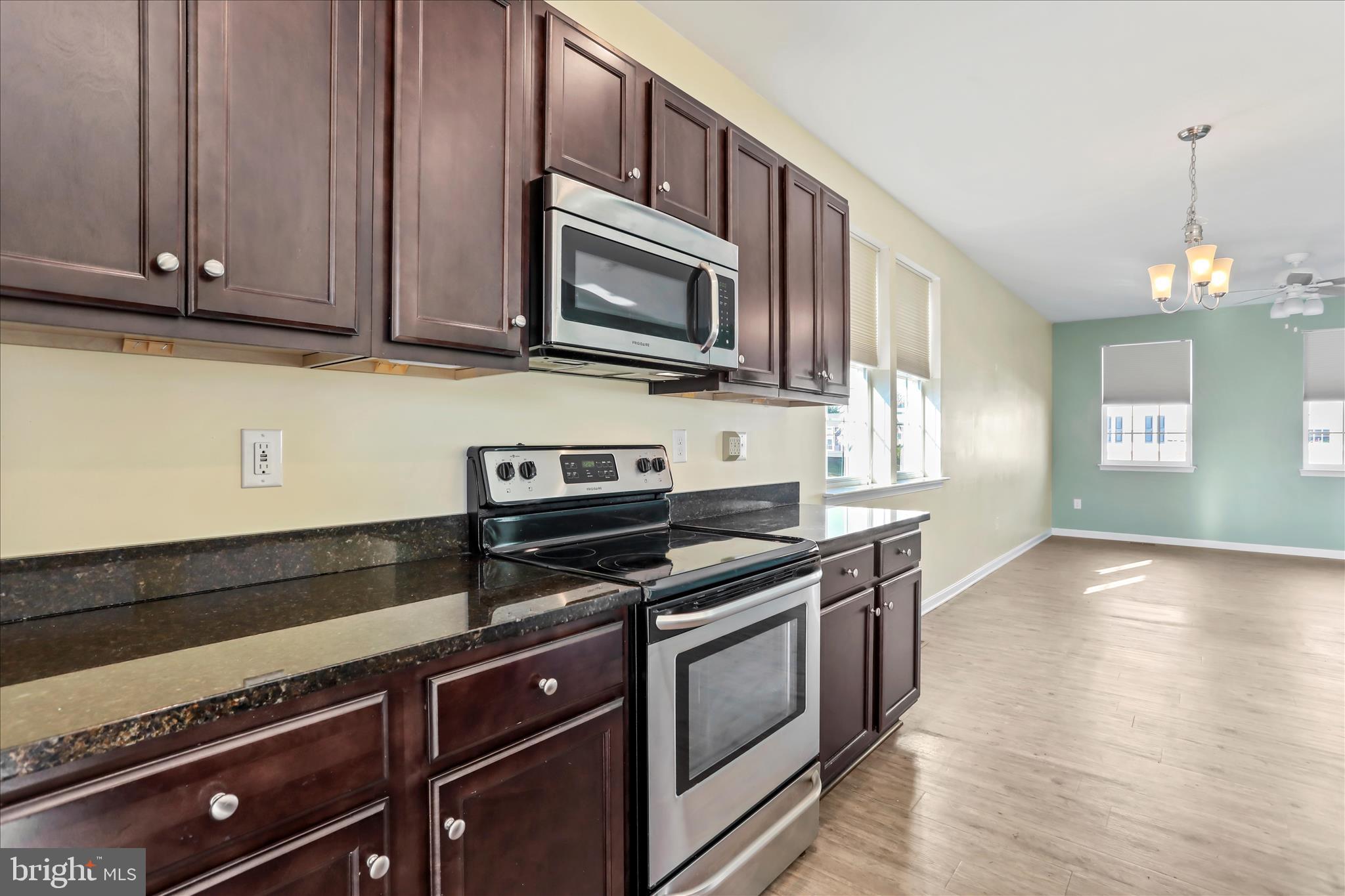 BERKELEY RIDGE - Residential