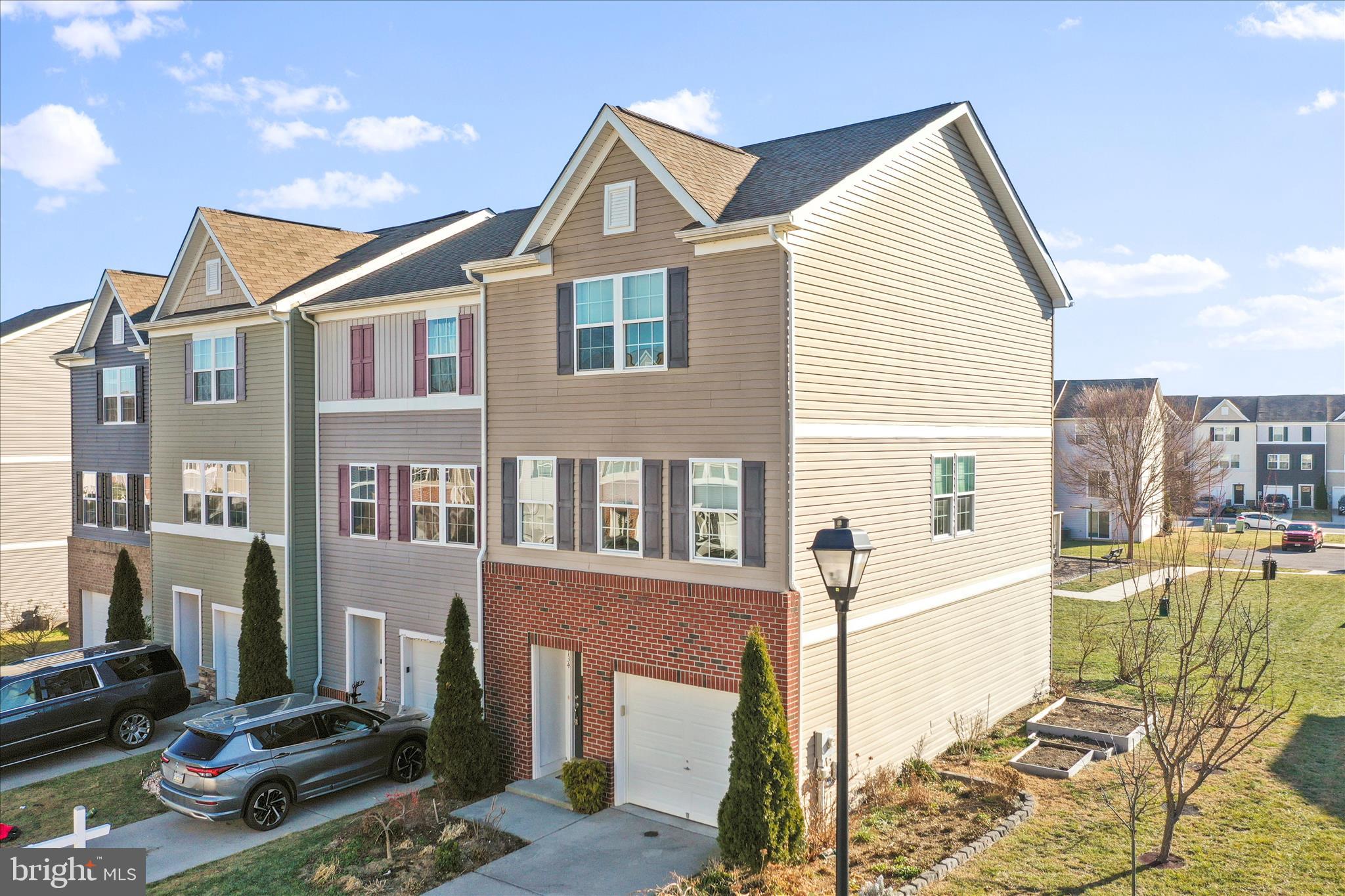 BERKELEY RIDGE - Residential