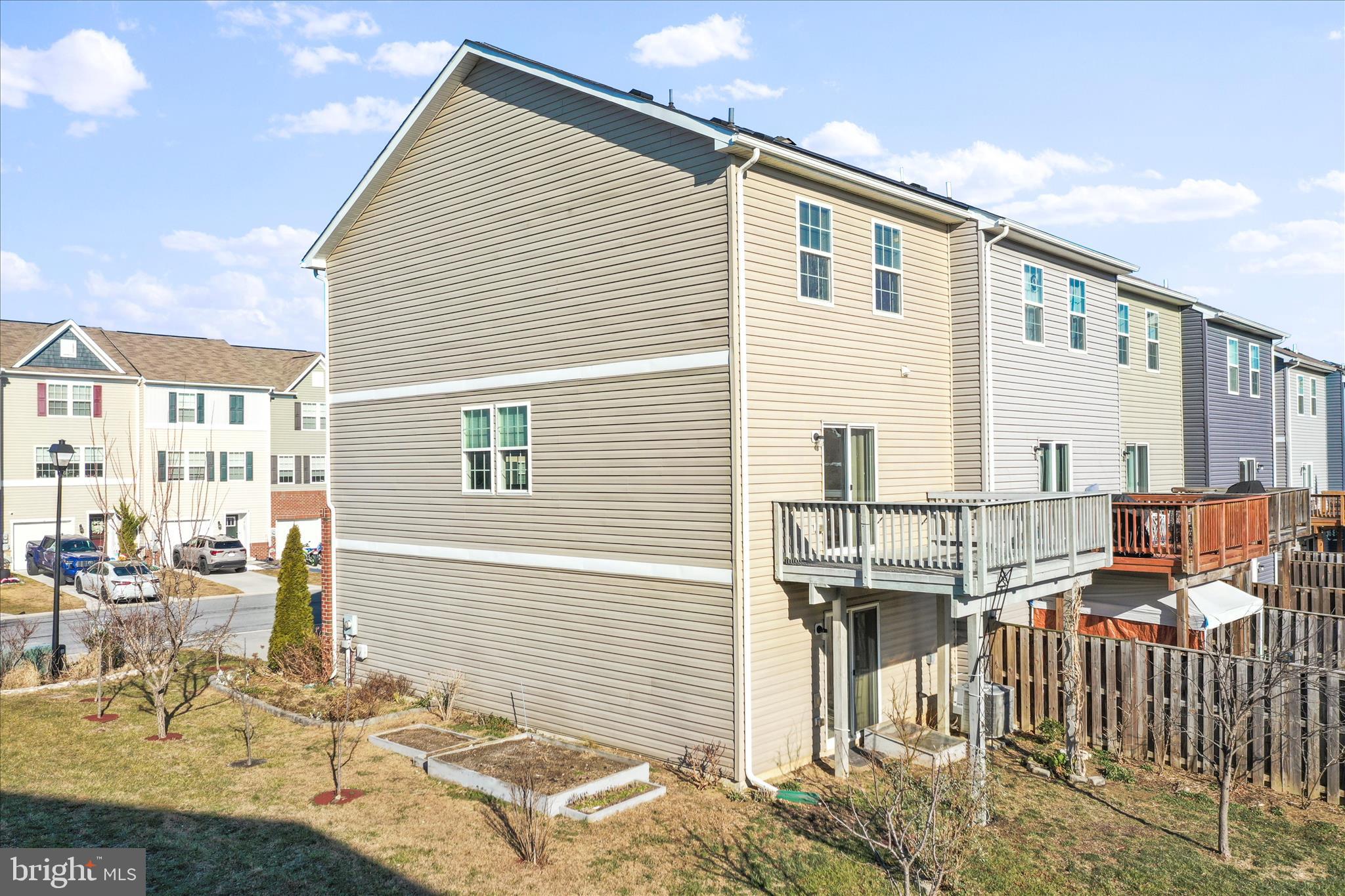 BERKELEY RIDGE - Residential