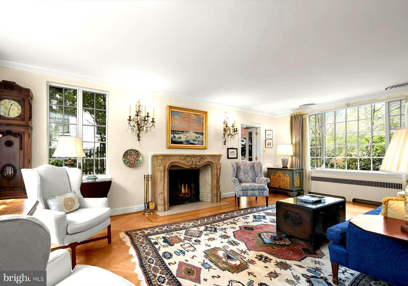 FOREST HILLS - Residential