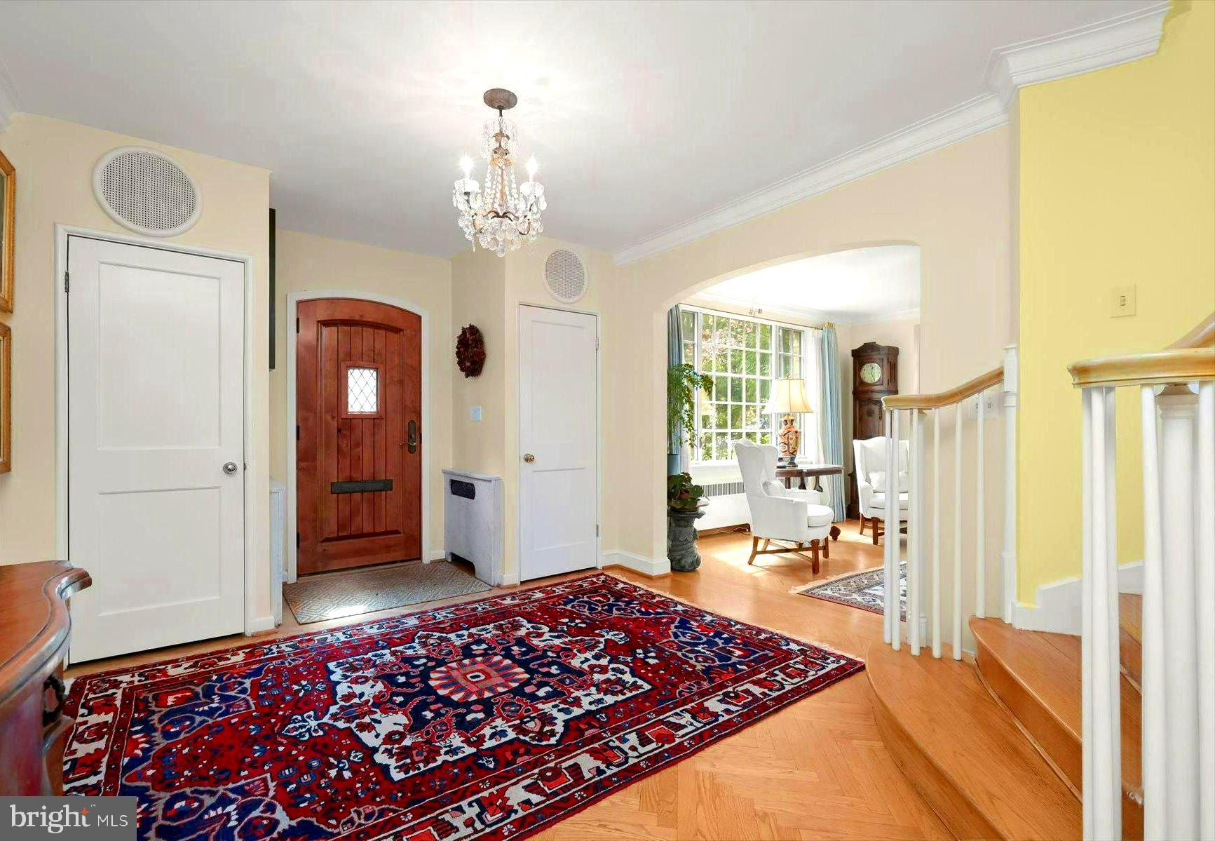 FOREST HILLS - Residential
