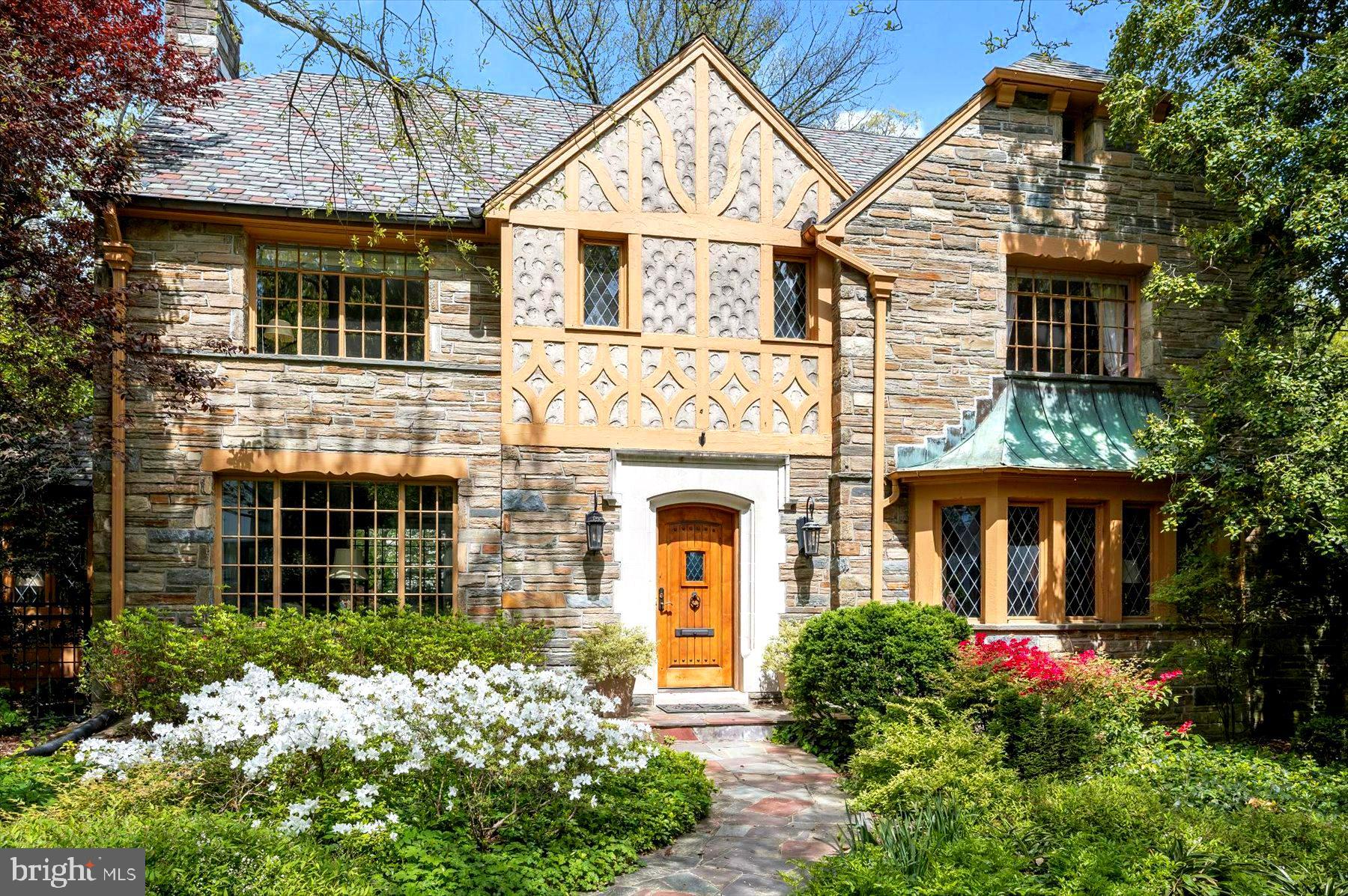 FOREST HILLS - Residential