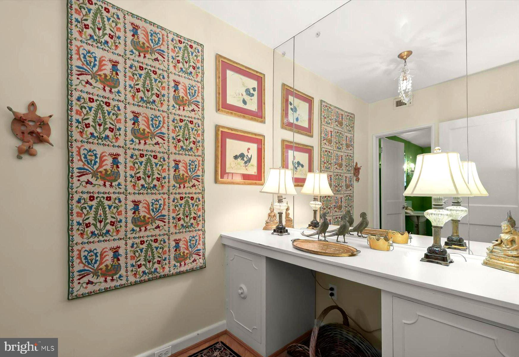 FOREST HILLS - Residential
