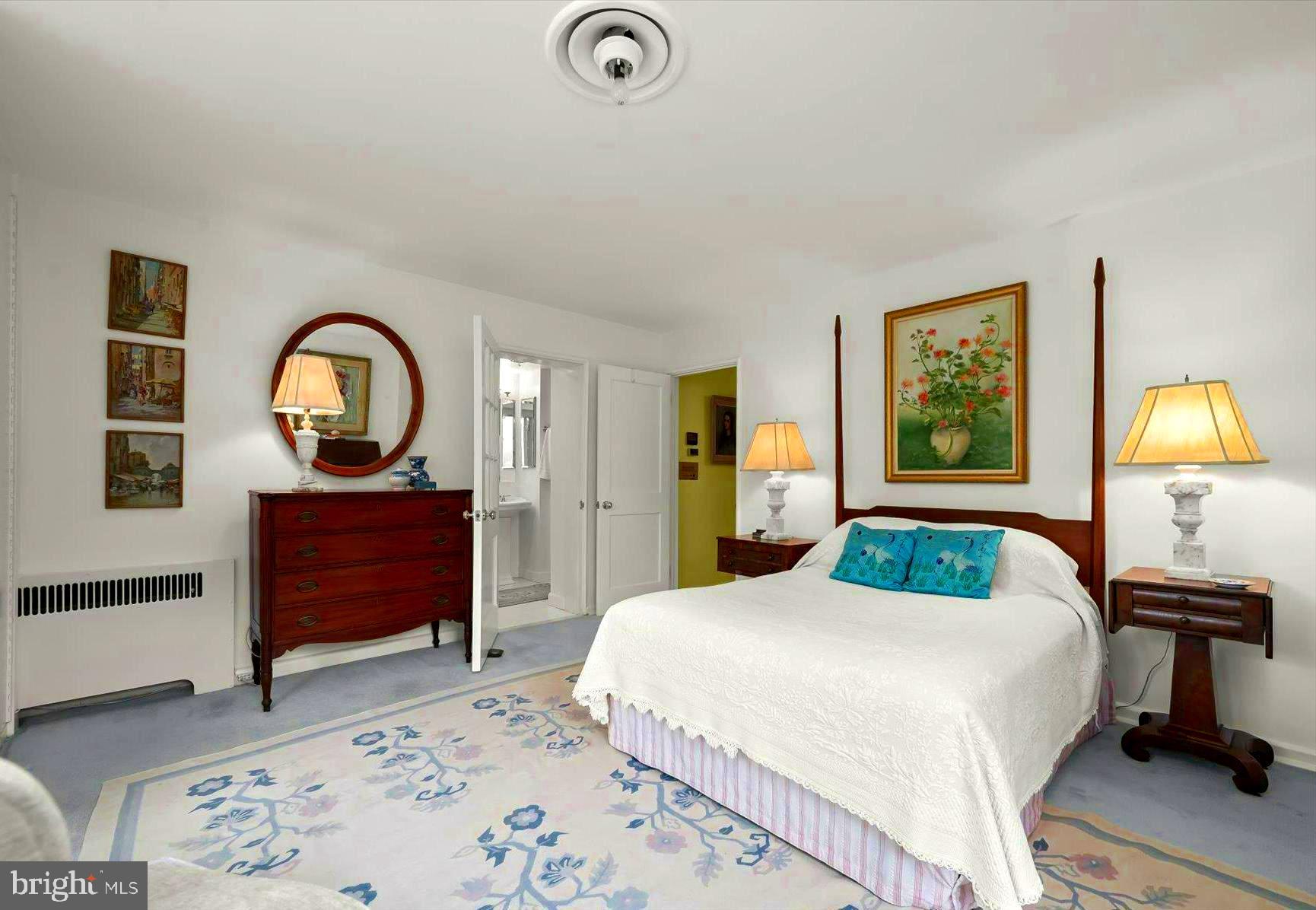 FOREST HILLS - Residential