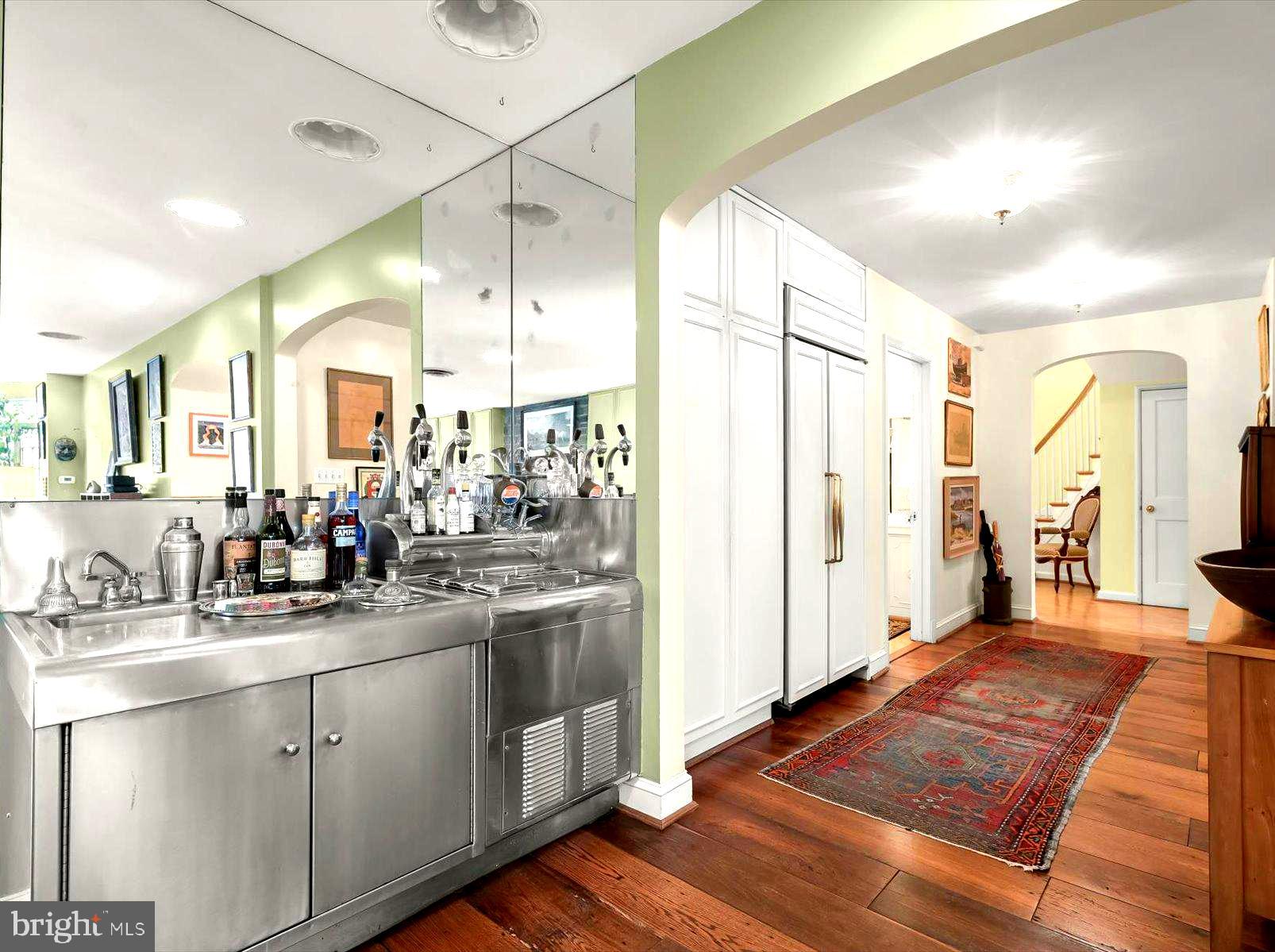 FOREST HILLS - Residential