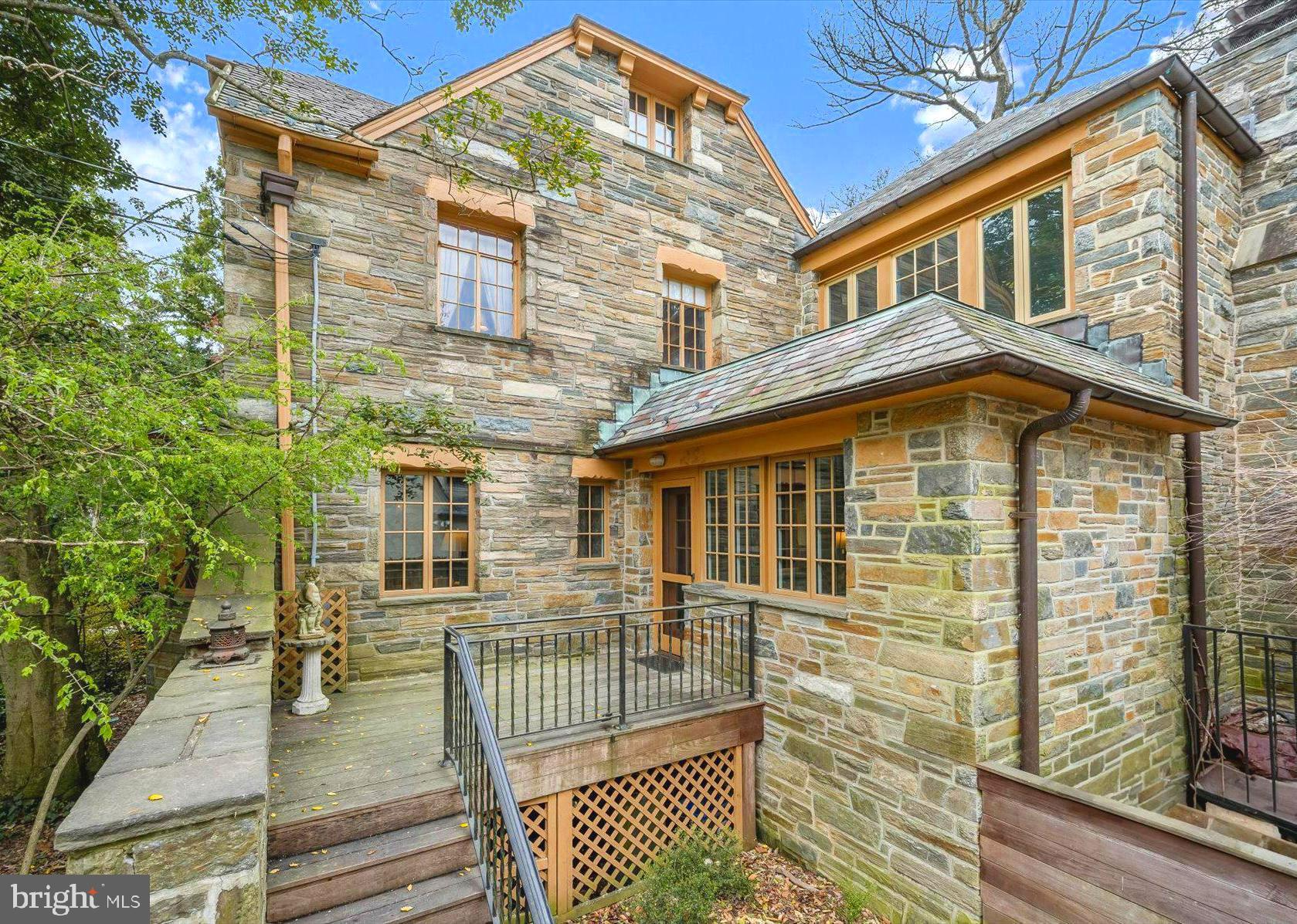 FOREST HILLS - Residential