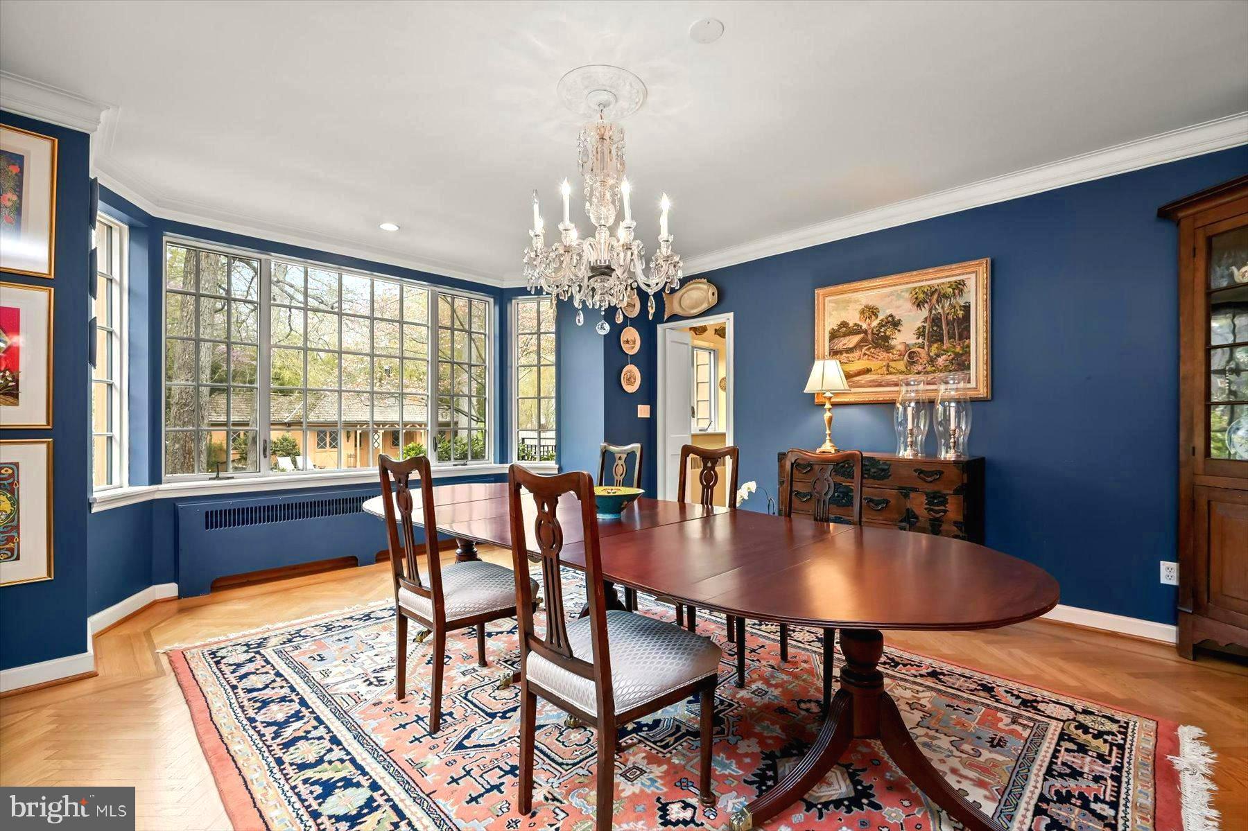 FOREST HILLS - Residential