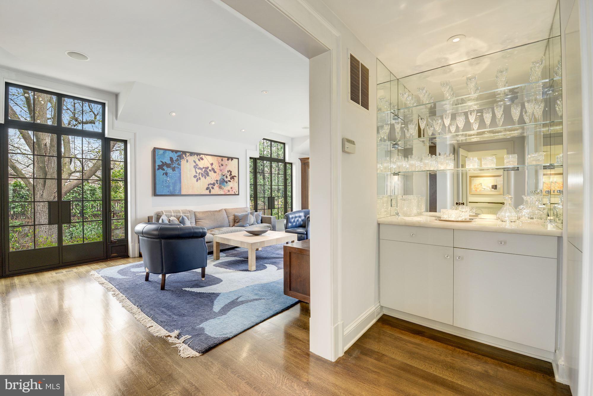 SPRING VALLEY - Residential