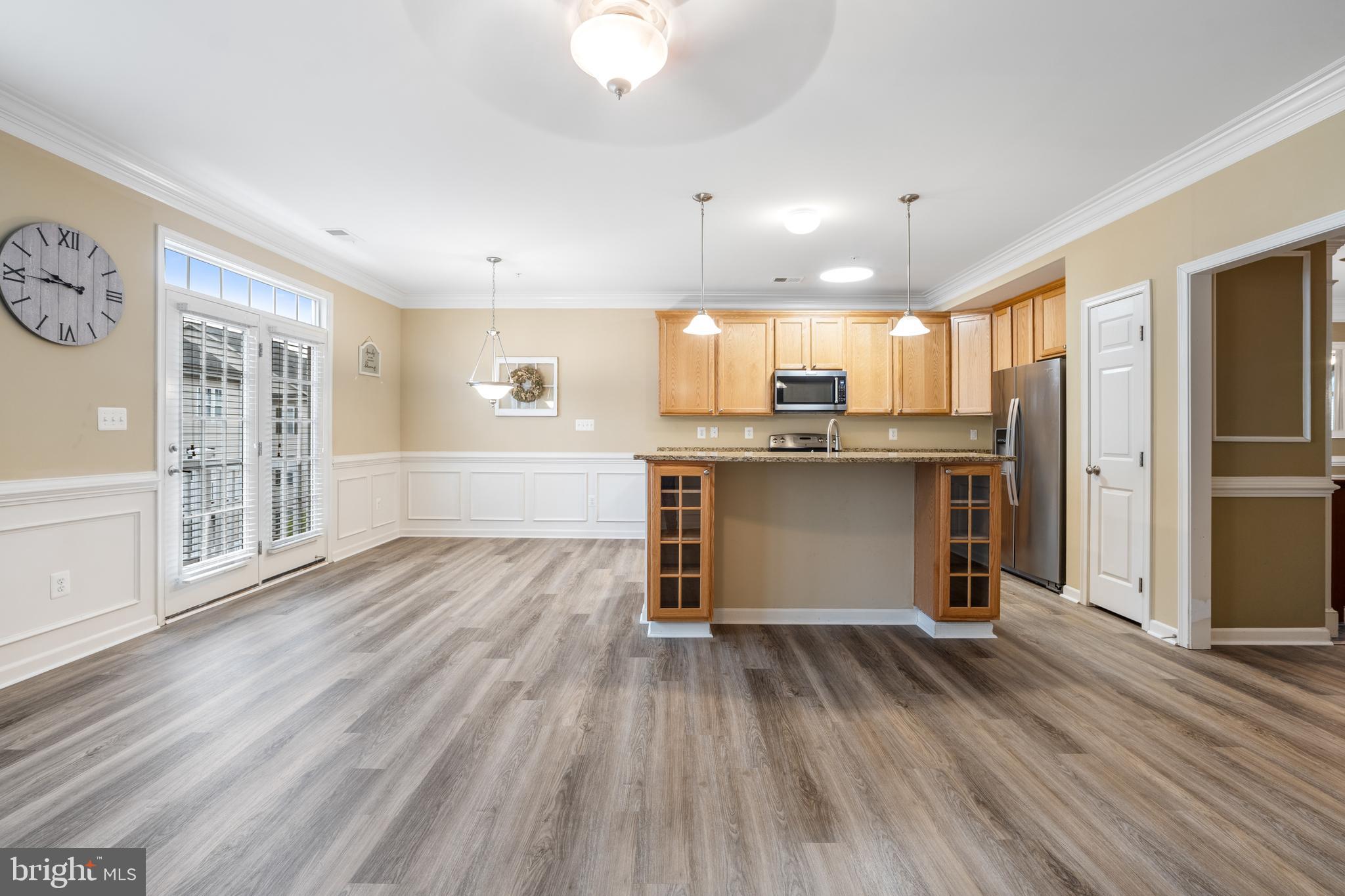 ELKRIDGE CROSSING - Residential