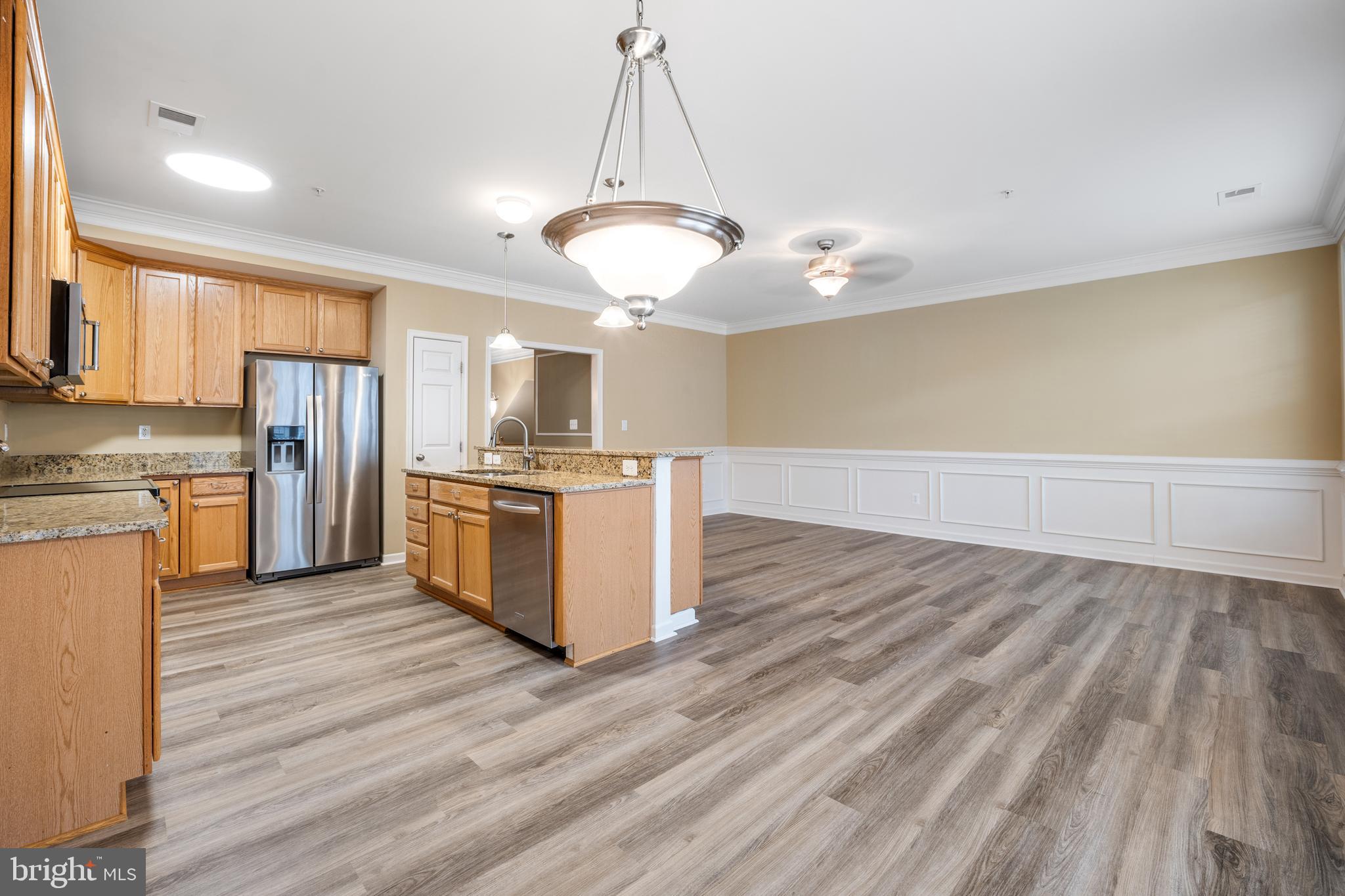 ELKRIDGE CROSSING - Residential