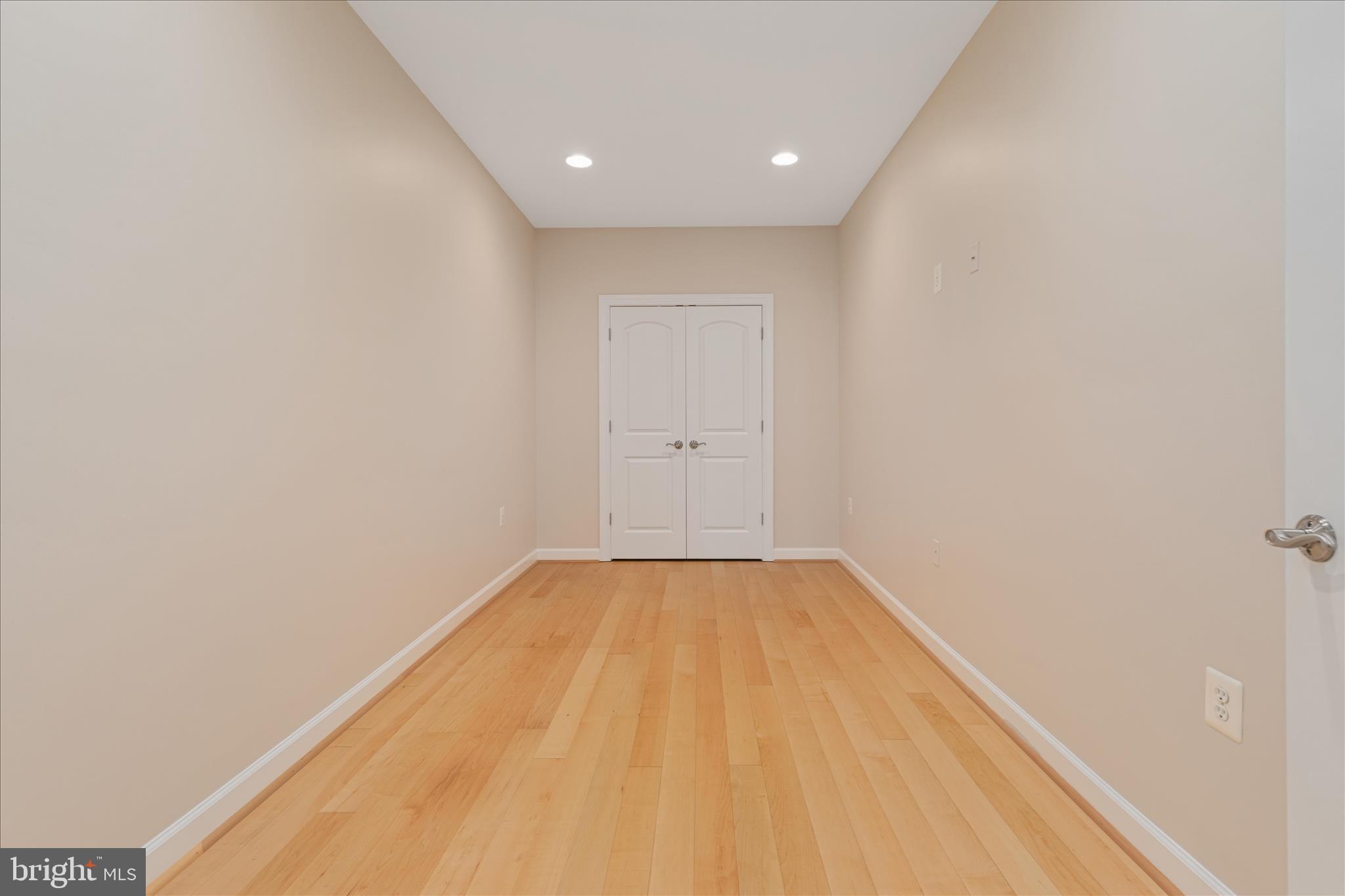 WATERFORD CREEK - Residential
