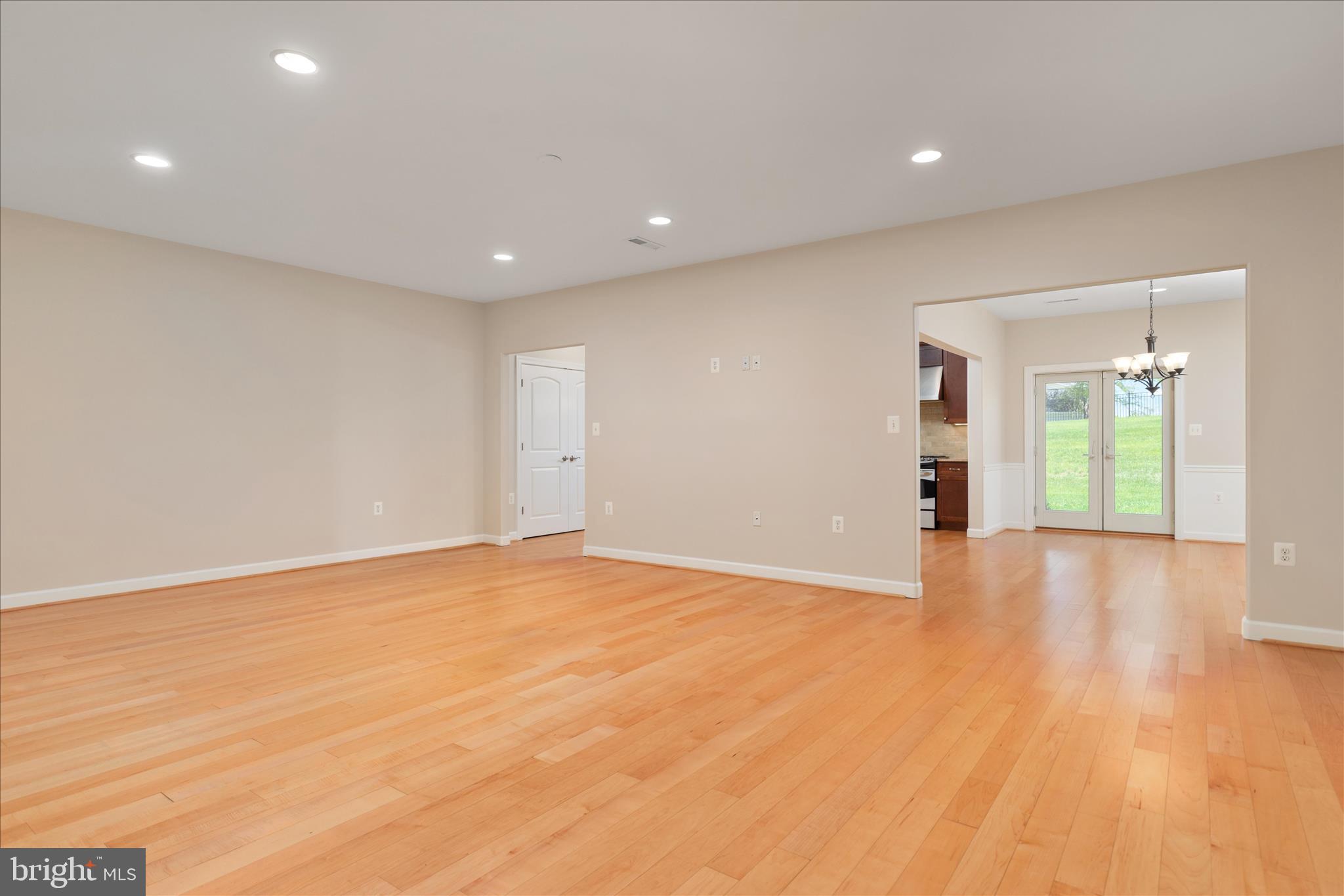 WATERFORD CREEK - Residential