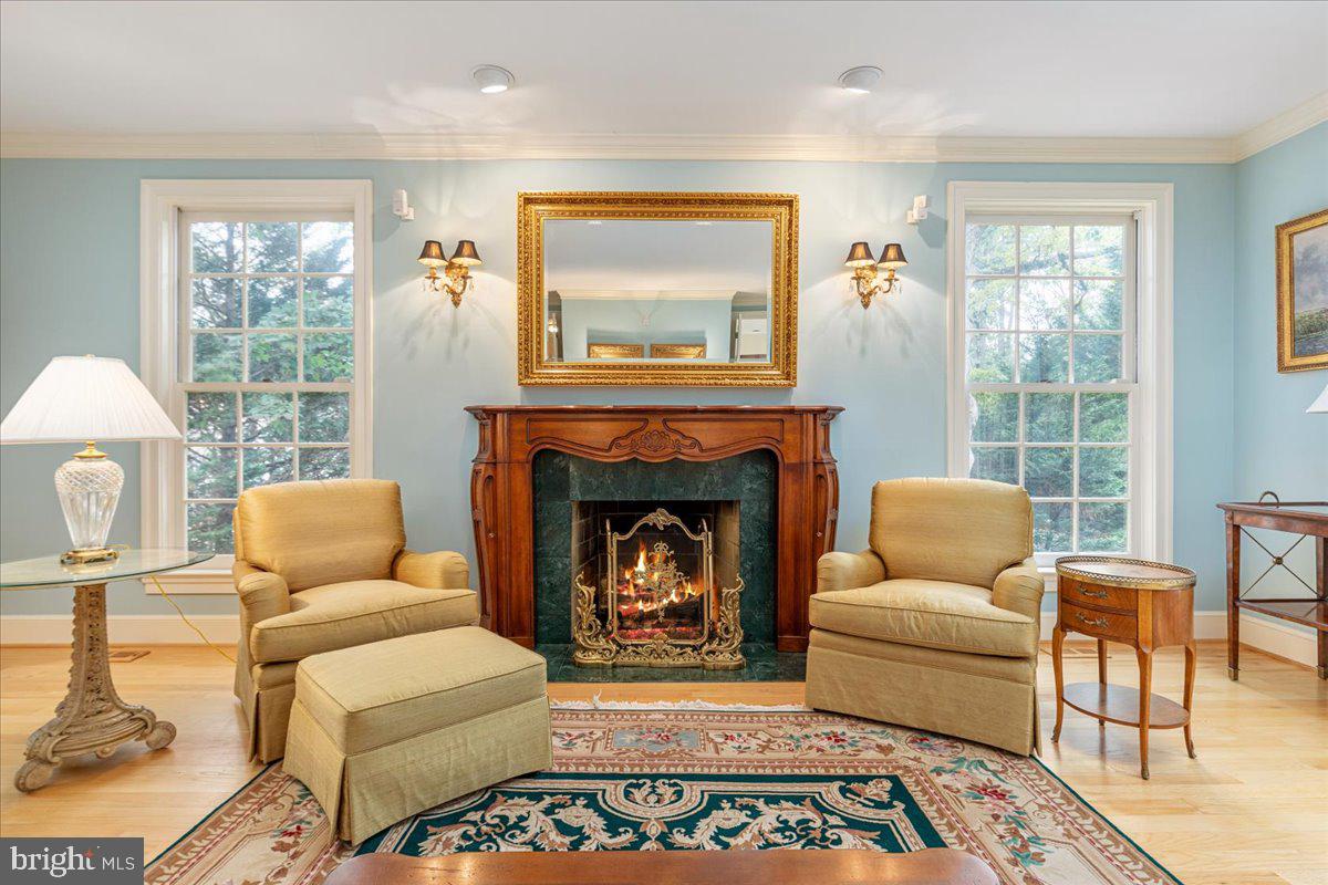 LEEWOOD - Residential