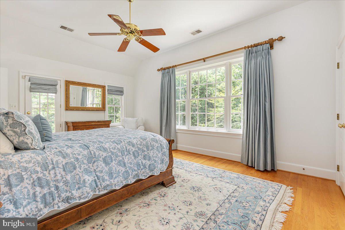 LEEWOOD - Residential