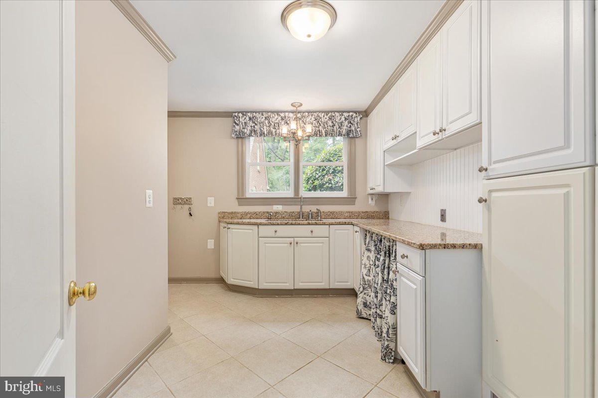 LEEWOOD - Residential