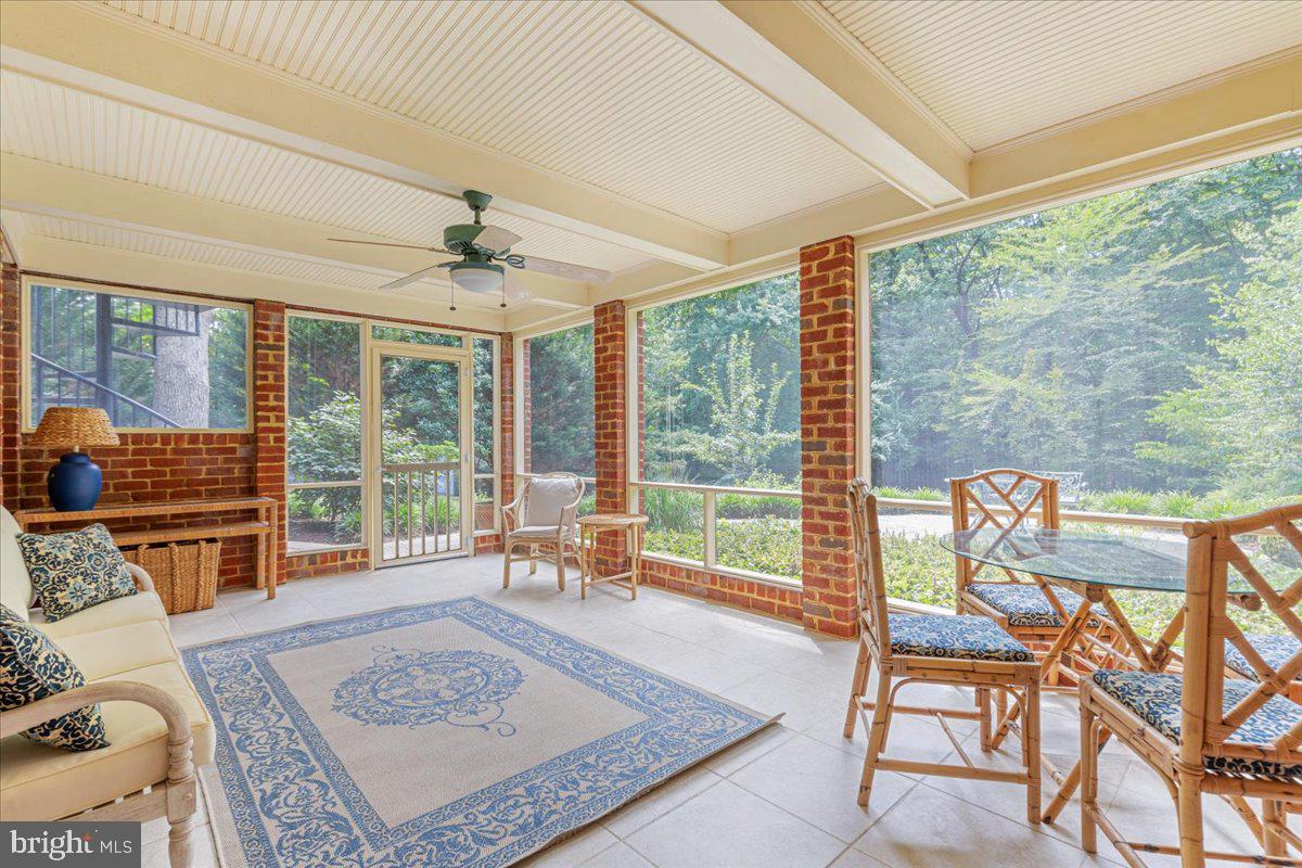 LEEWOOD - Residential