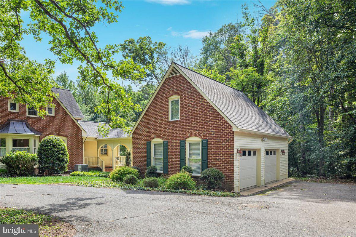 LEEWOOD - Residential