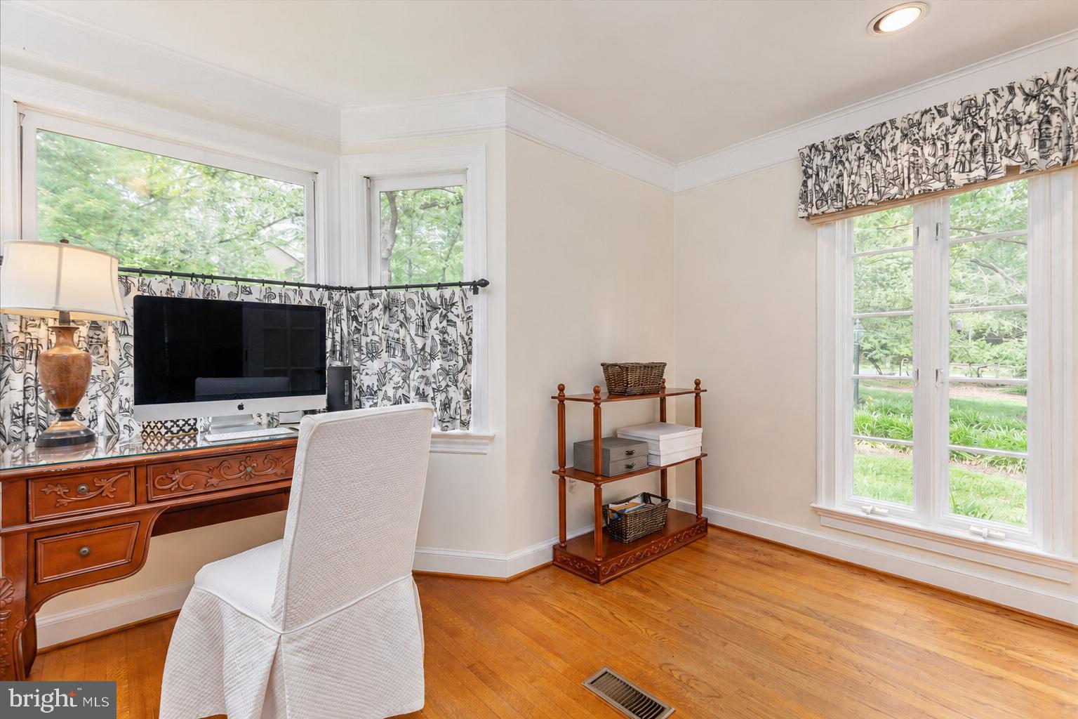 LEEWOOD - Residential