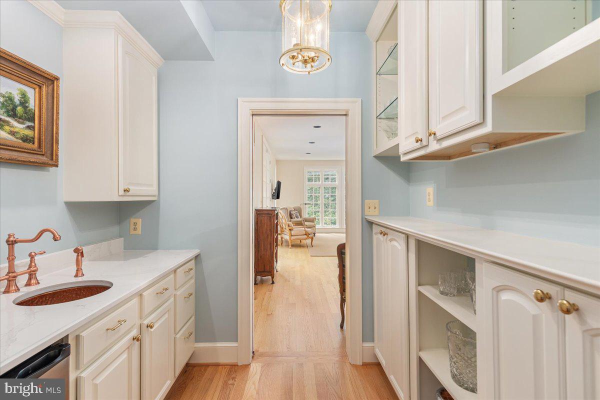 LEEWOOD - Residential