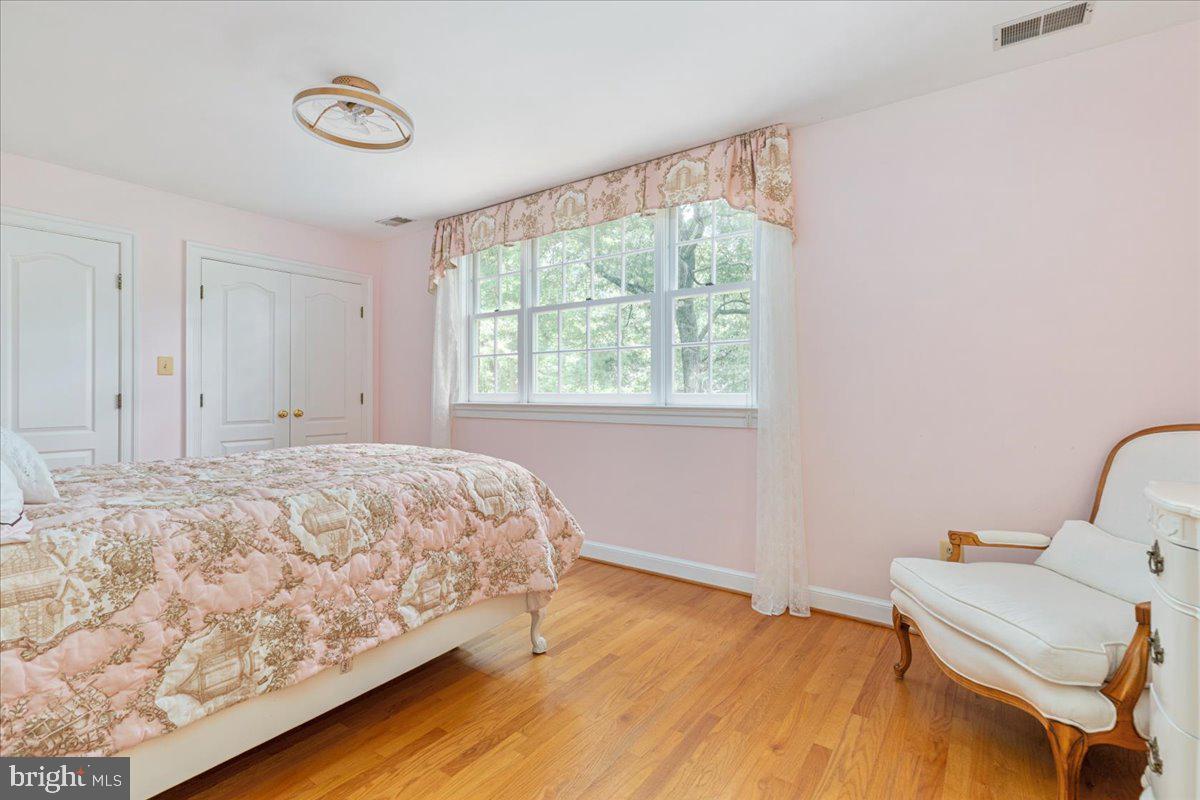 LEEWOOD - Residential