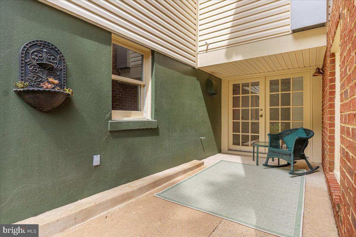 LEEWOOD - Residential