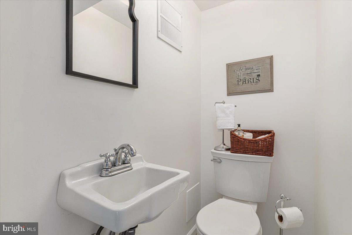 LEEWOOD - Residential