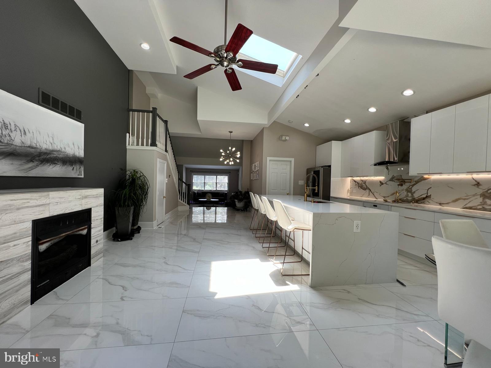 HUNTINGDON VALLEY - Residential