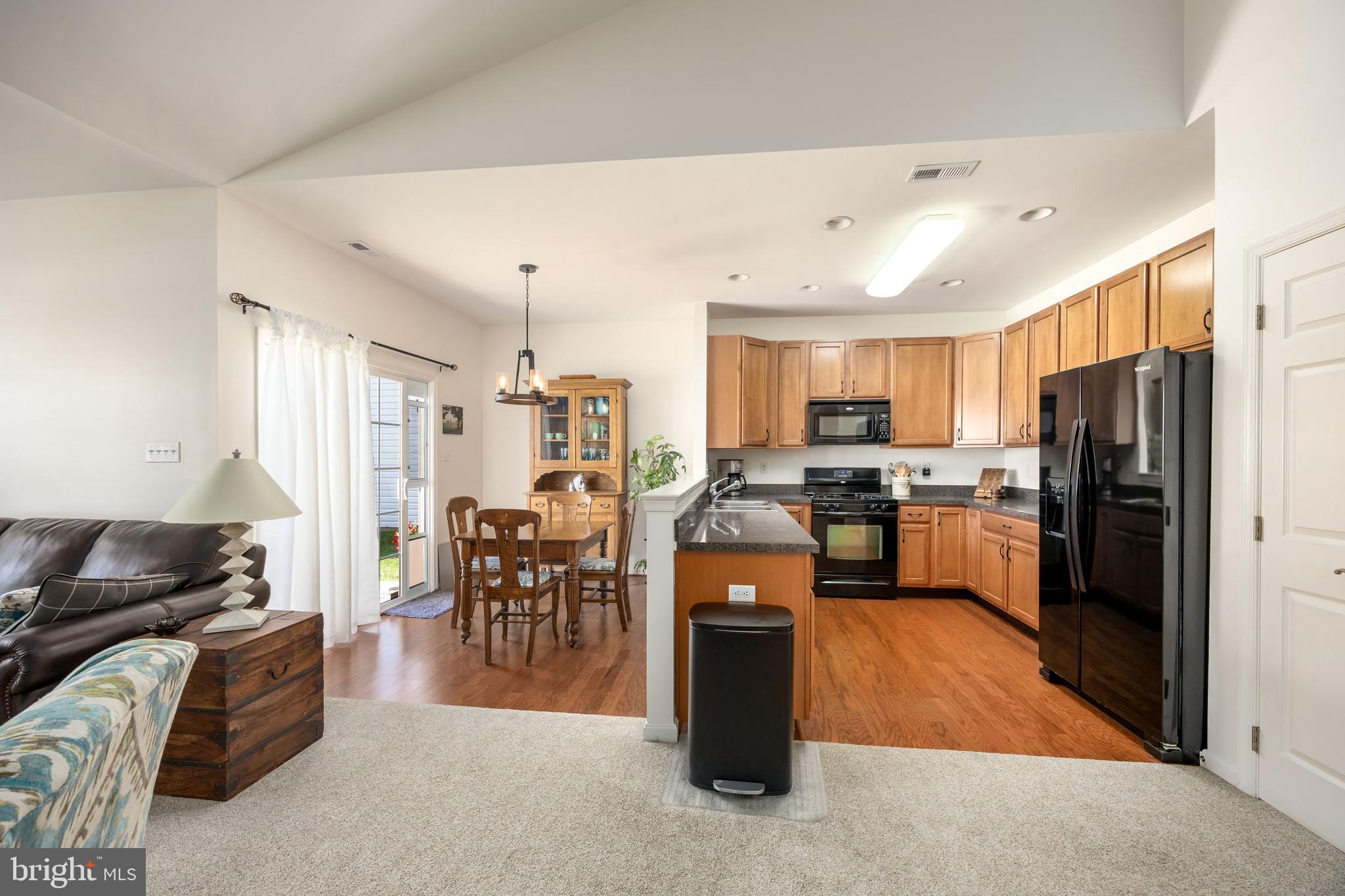WOOD CREEK GOLF COMM - Residential