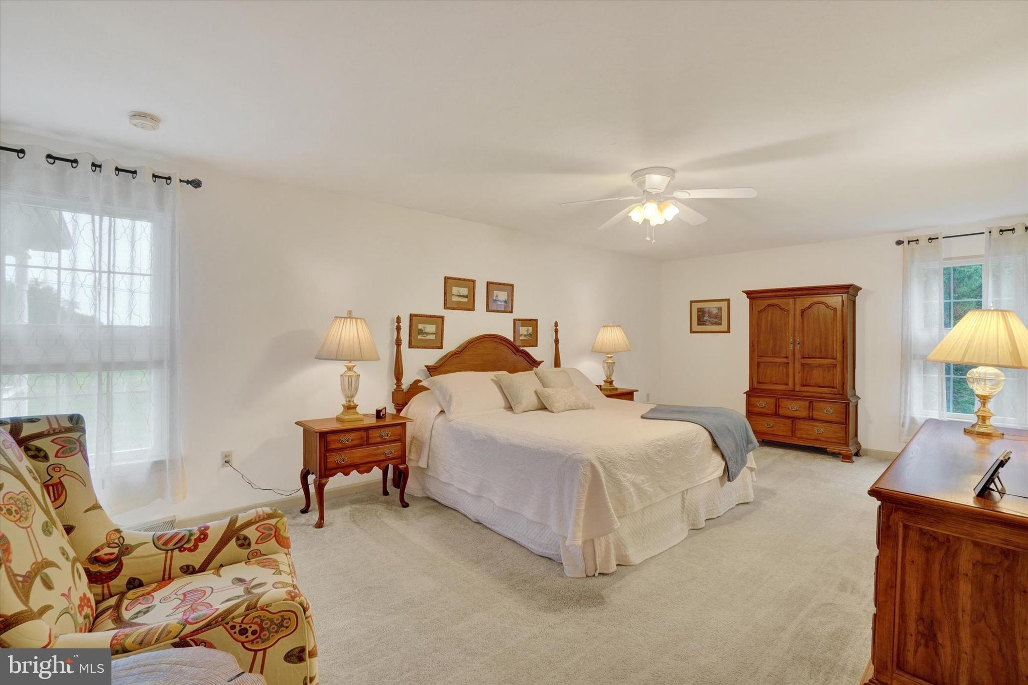 OUTDOOR COUNTRY CLUB - Residential