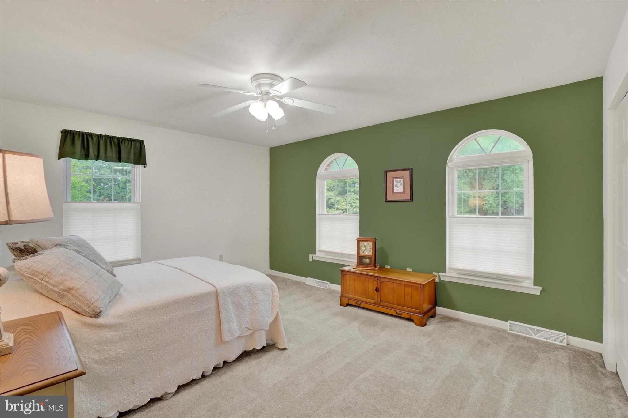 OUTDOOR COUNTRY CLUB - Residential